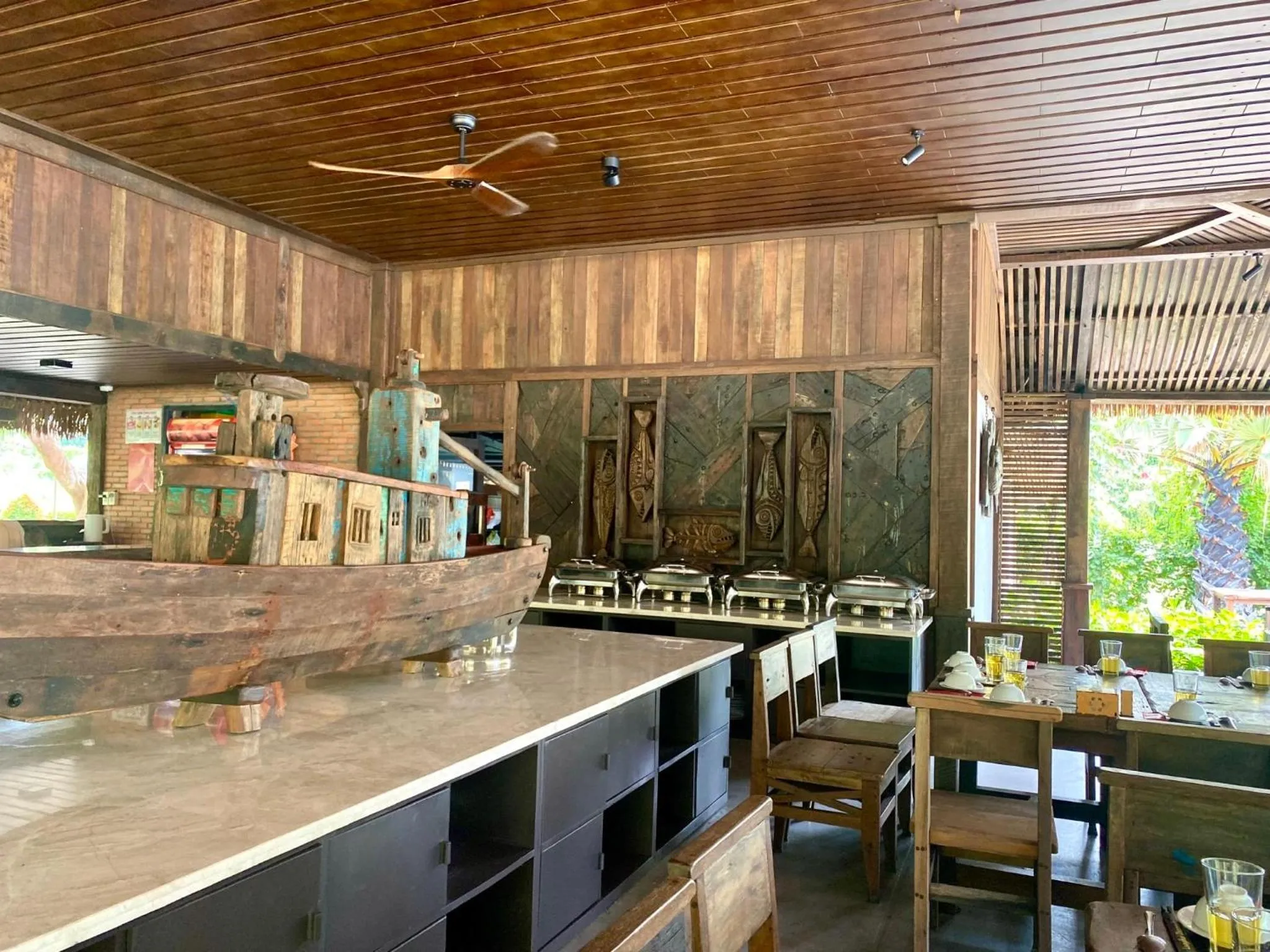 Restaurant/places to eat in Long Hải Channel Beach Resort