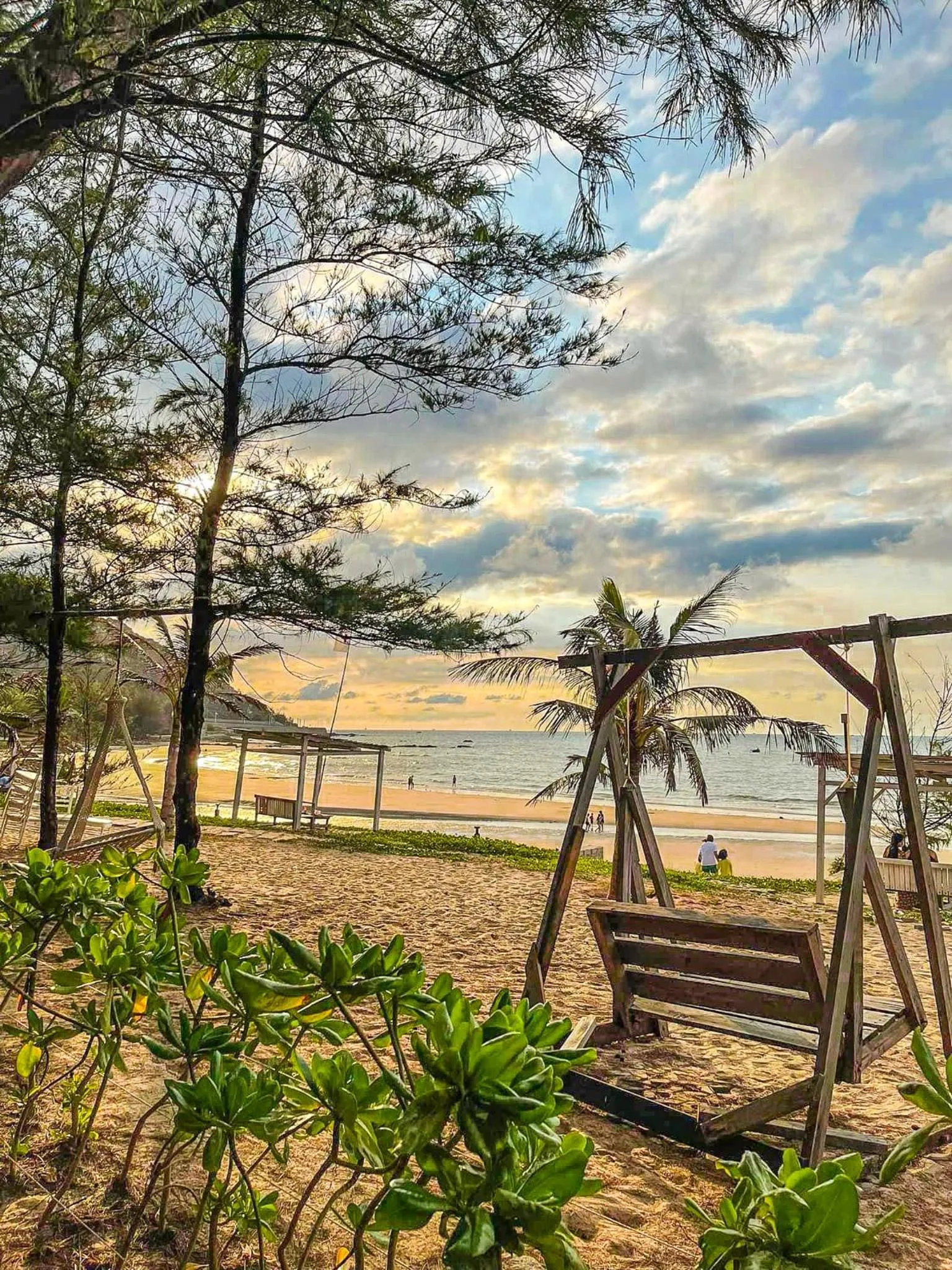 Long Hải Channel Beach Resort