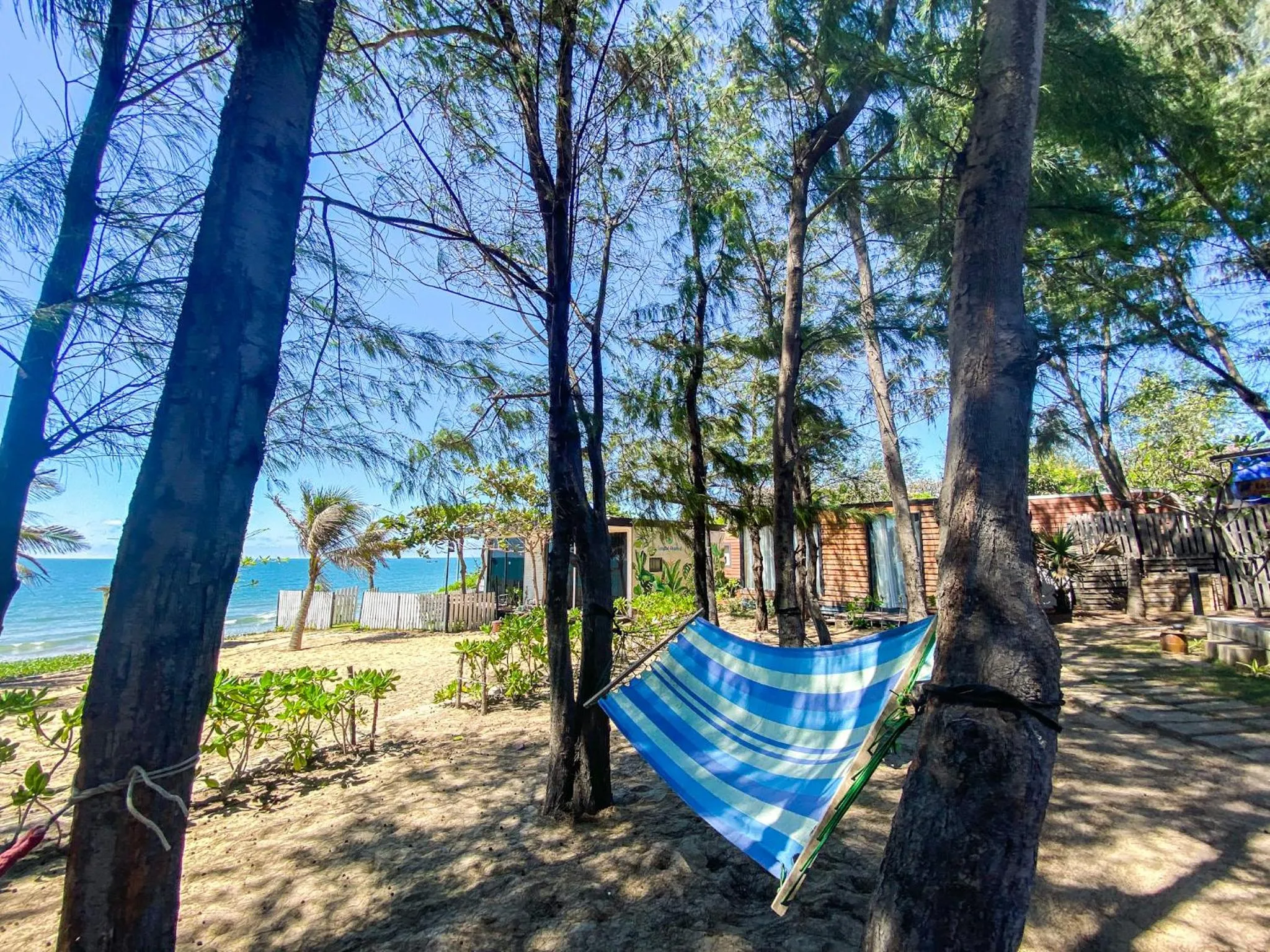 Long Hải Channel Beach Resort