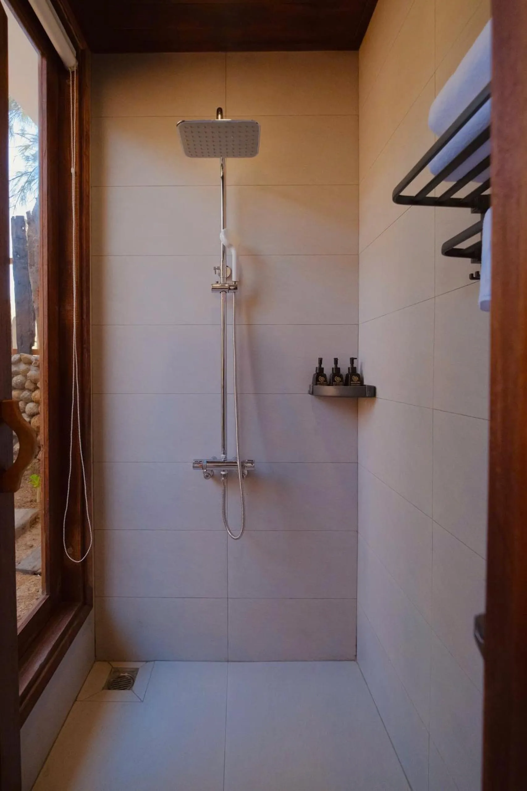 Long Hải Channel Beach Resort