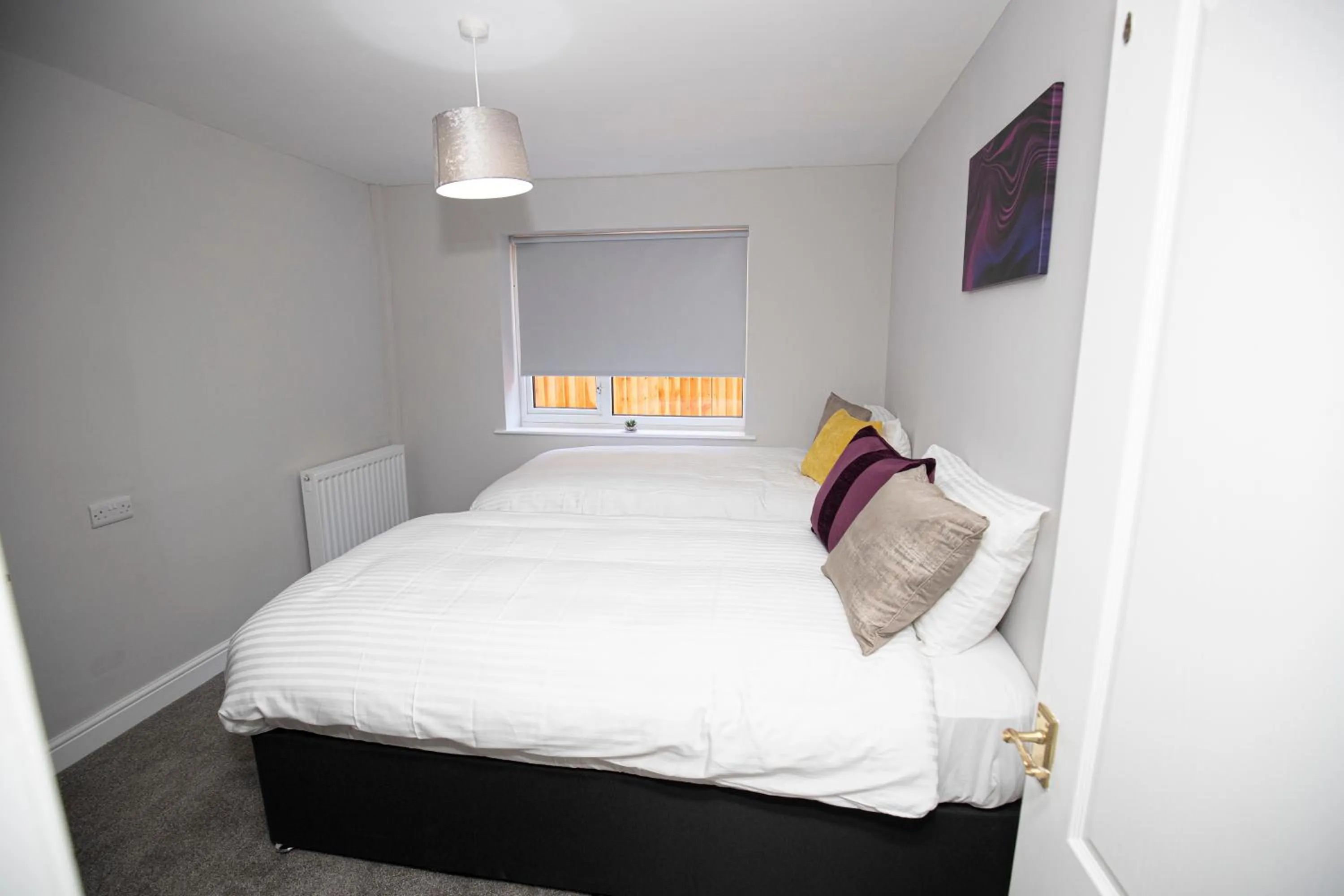 Bedroom, Bed in Lynwood House