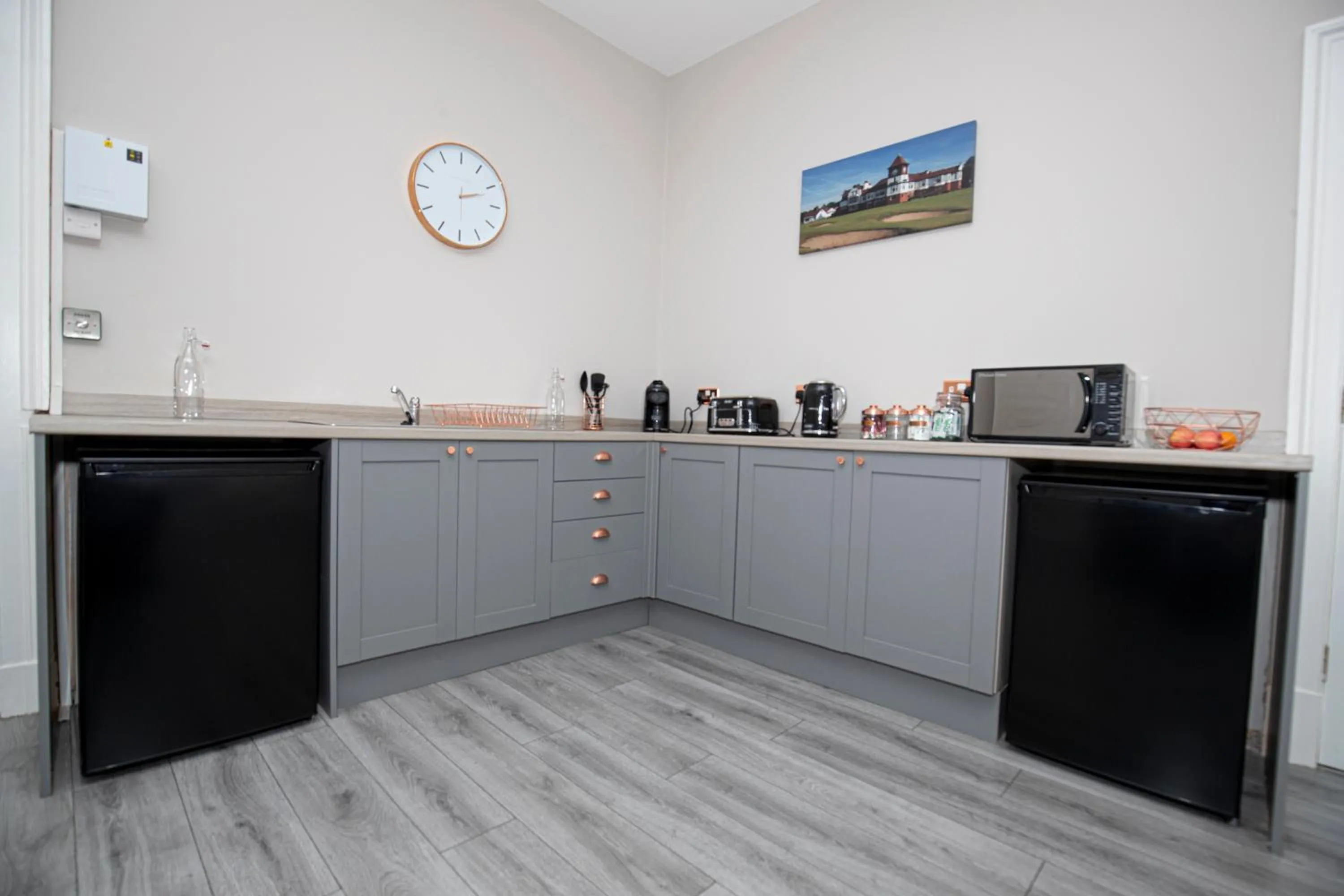 Communal kitchen in Lynwood House