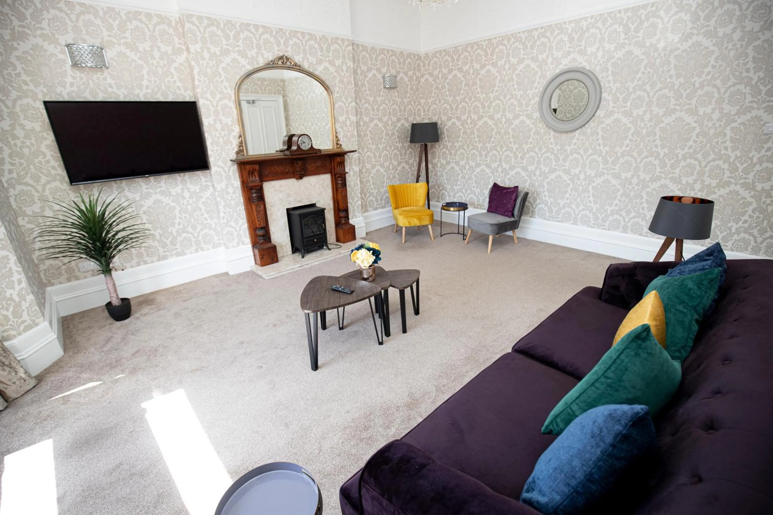 Communal lounge/ TV room in Lynwood House