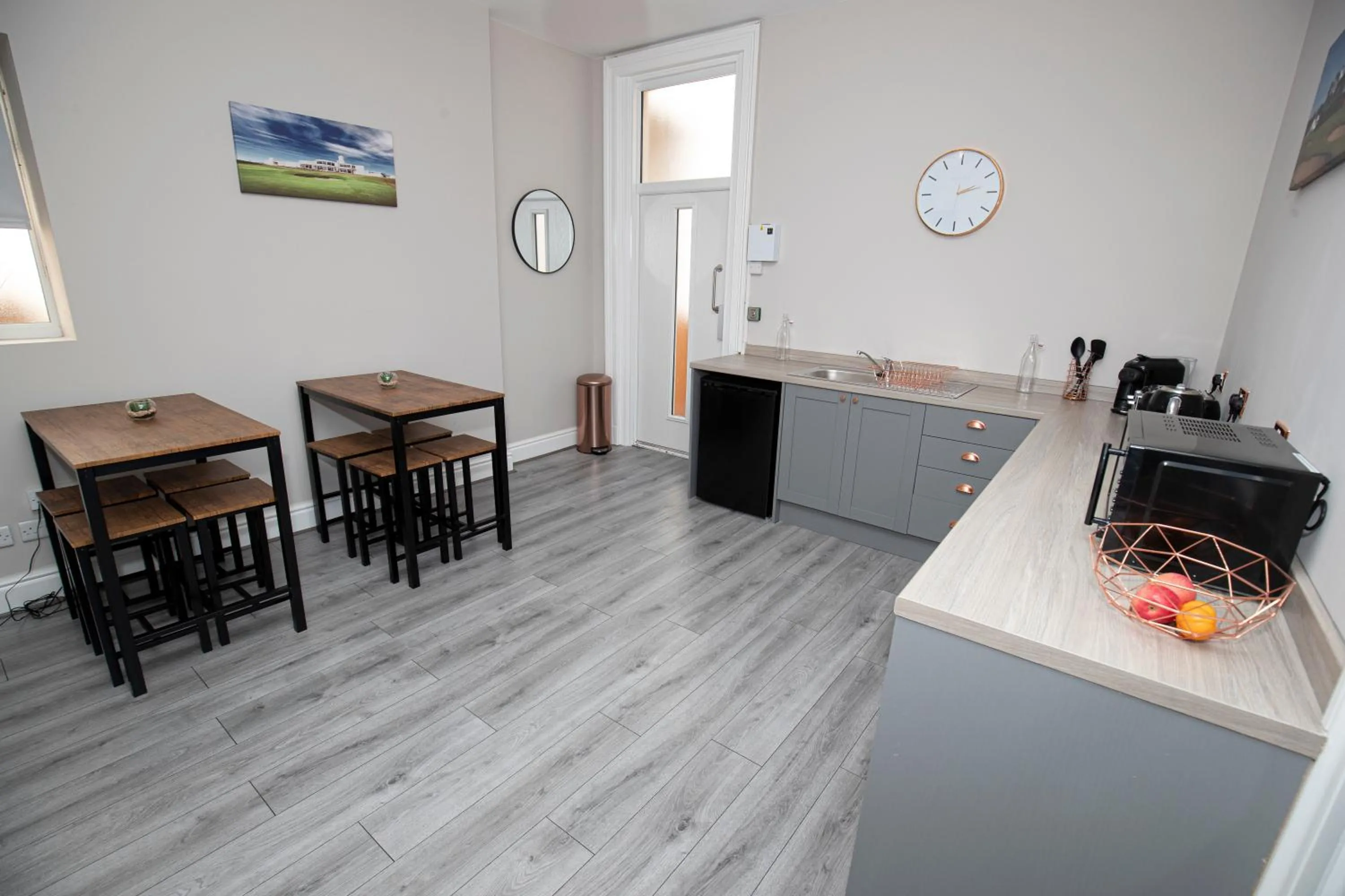 Coffee/tea facilities in Lynwood House