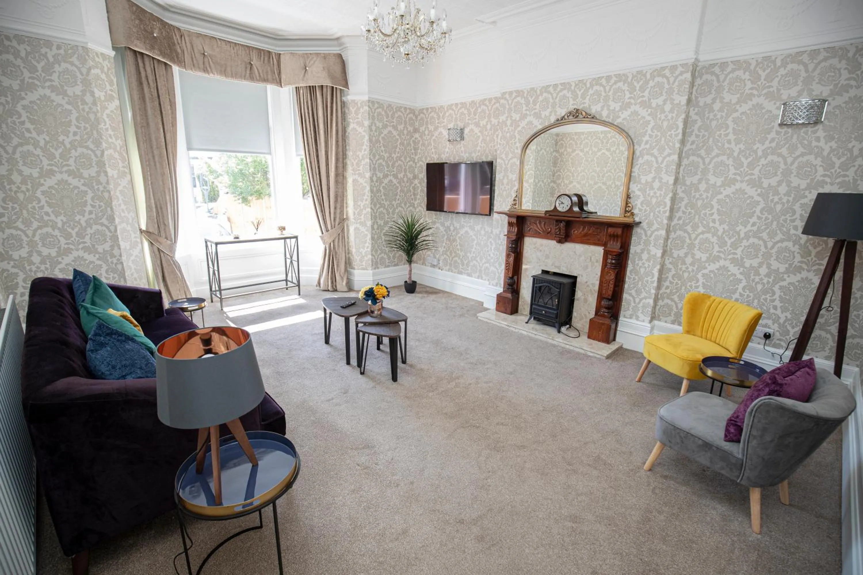 Communal lounge/ TV room in Lynwood House