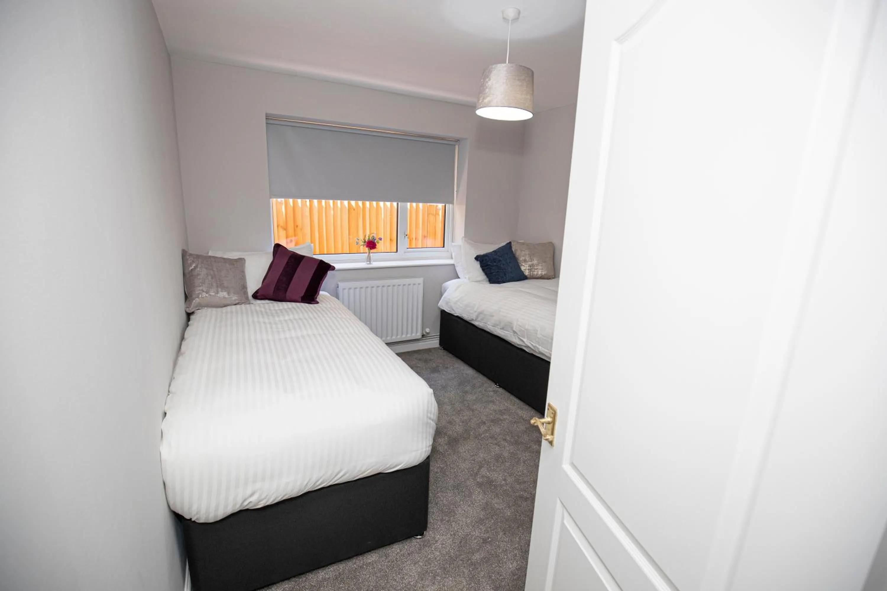 Bedroom, Bed in Lynwood House