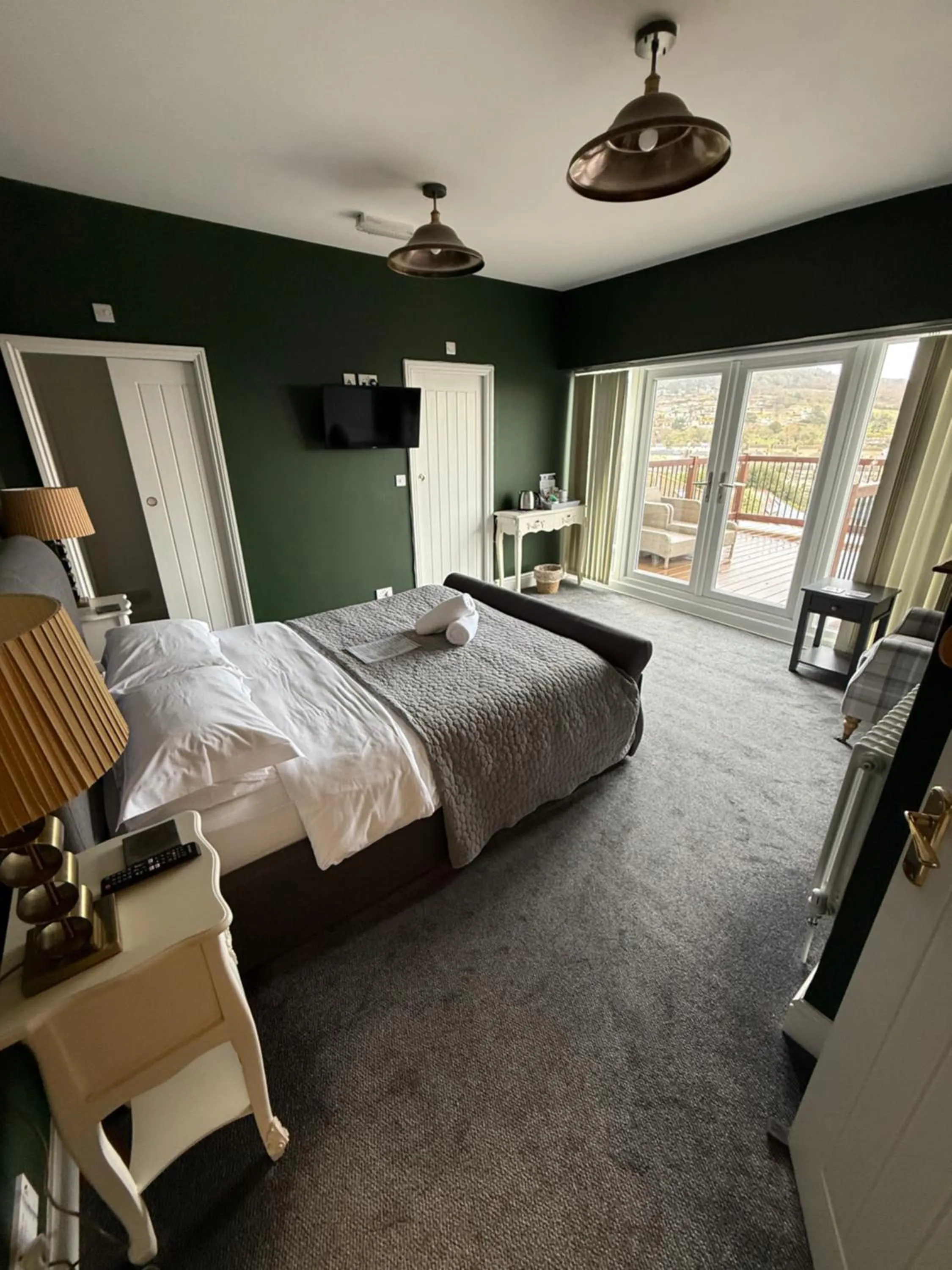 Bed in The Nags Head - Room only accommodation