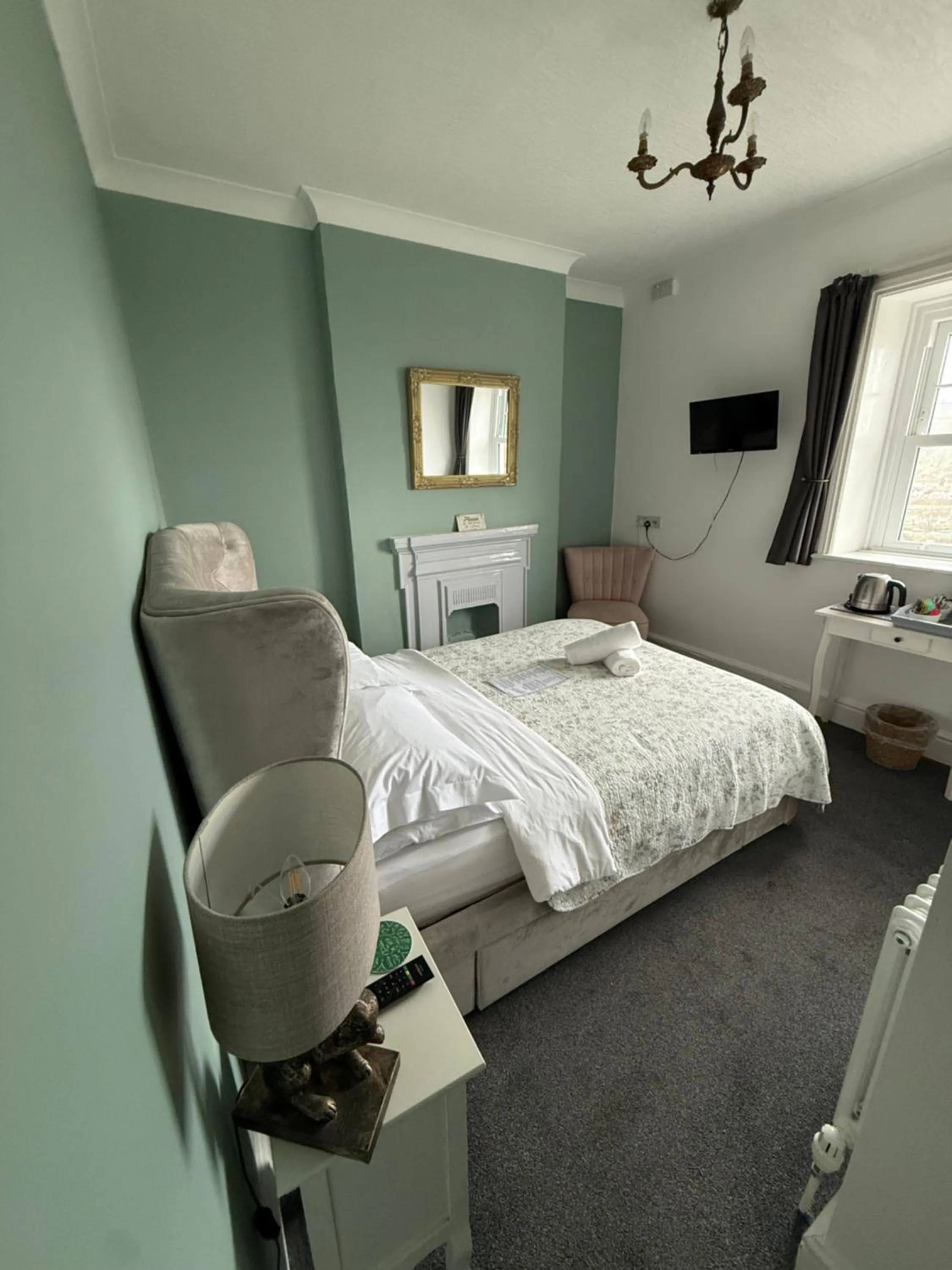 Bed in The Nags Head - Room only accommodation