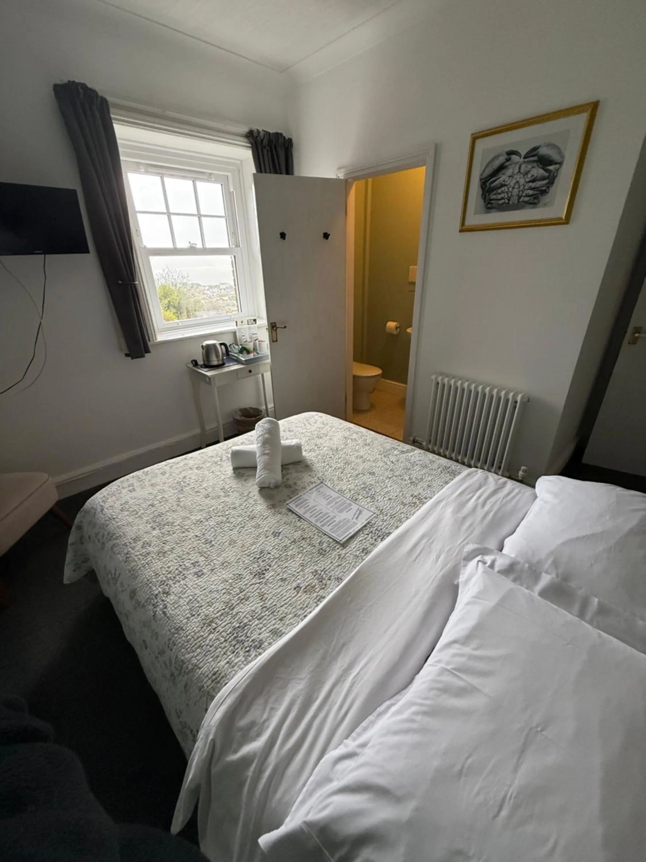 Bed in The Nags Head - Room only accommodation