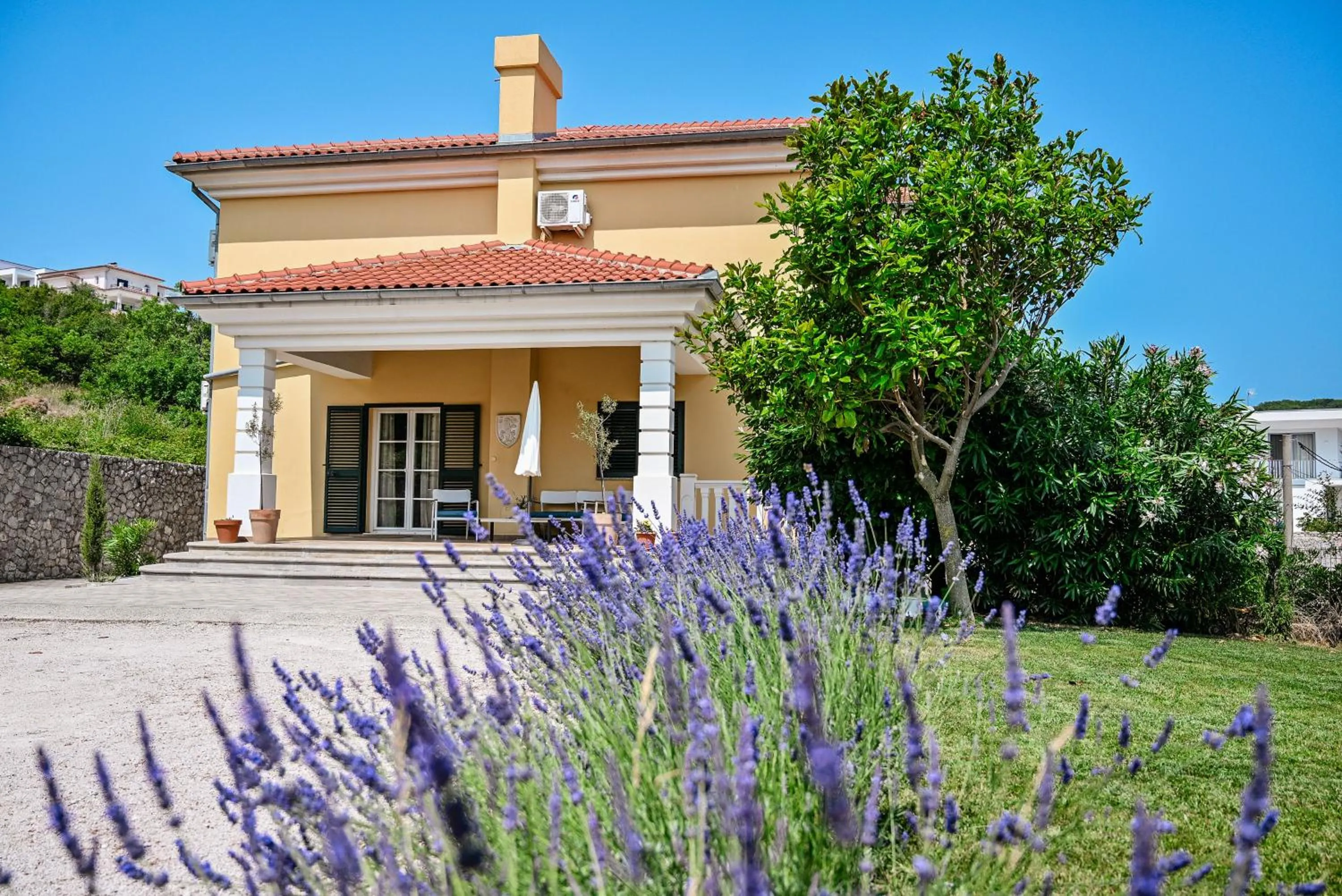 Villa Mirela
