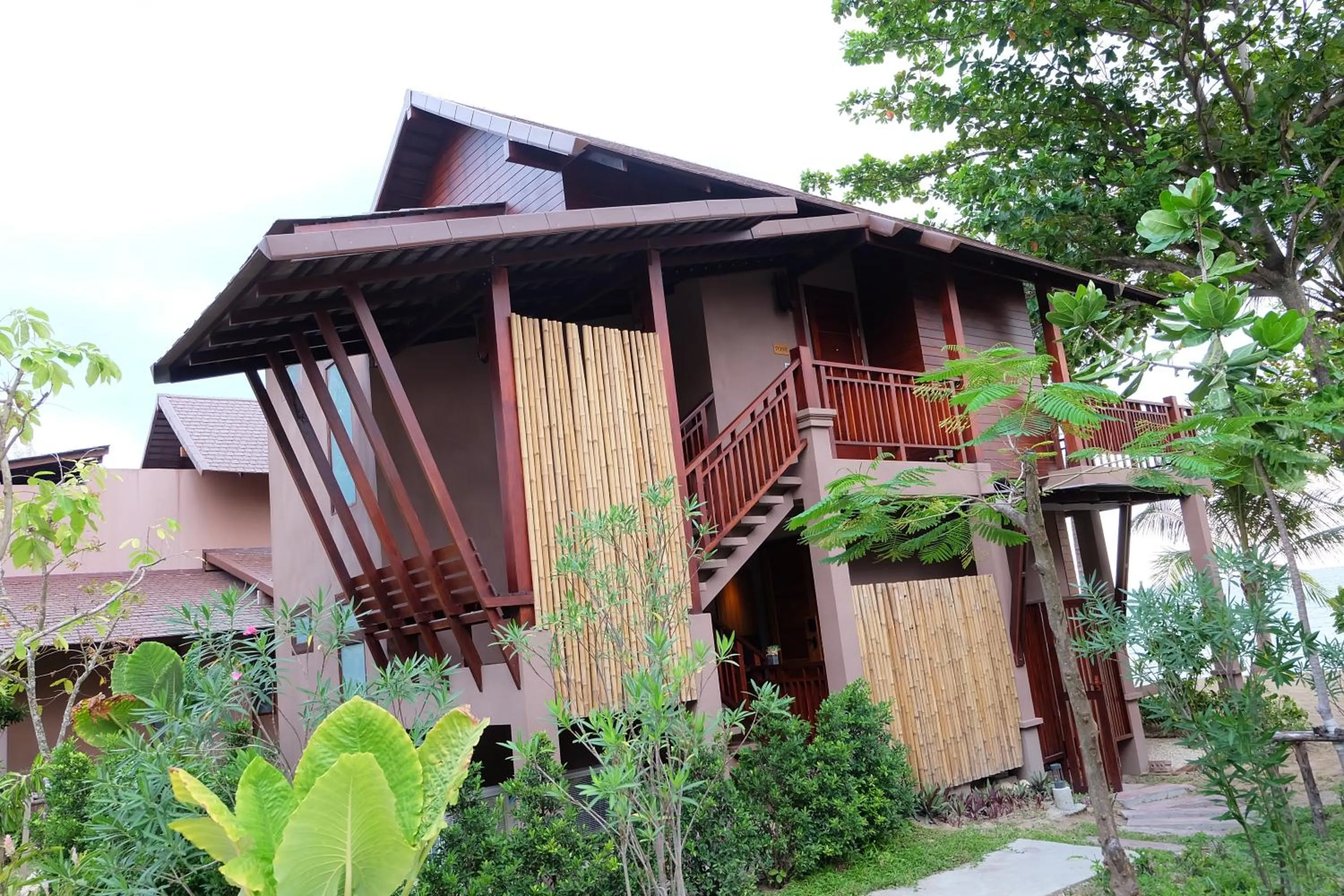 Garden in Koh Ma Beach Resort - SHA Extra Plus