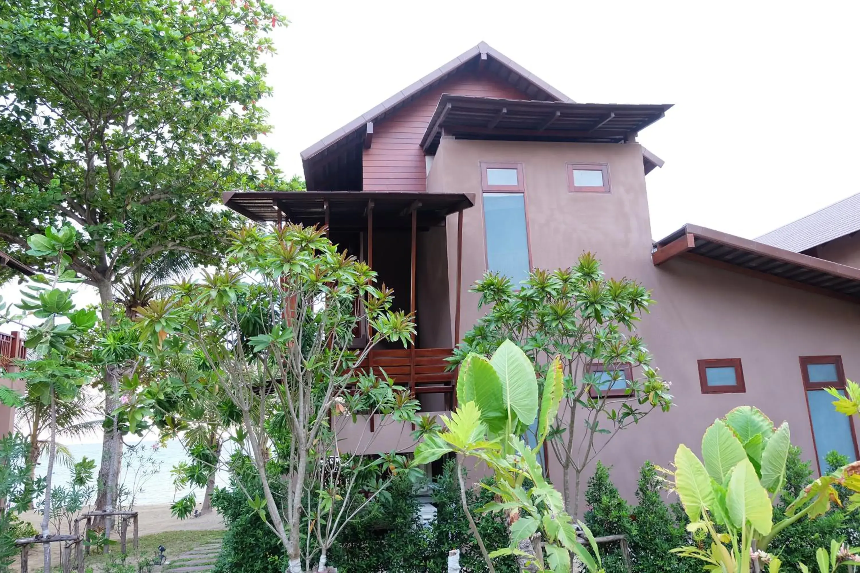 Property building in Koh Ma Beach Resort - SHA Extra Plus Property building in Koh Ma Beach Resort - SHA Extra Plus