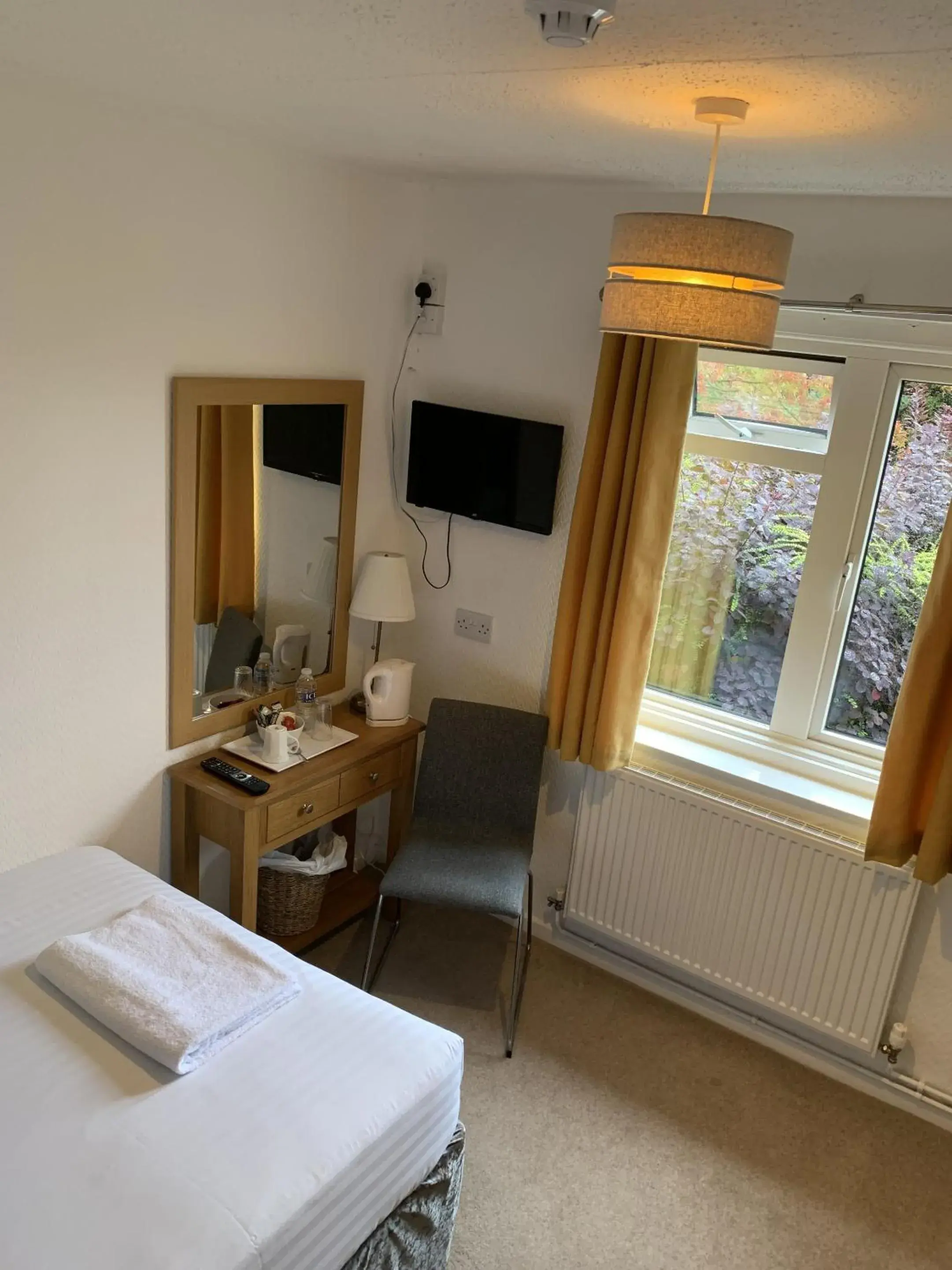 Bedroom, Bed in Old Farm Hotel Bedroom, Bed in Old Farm Hotel