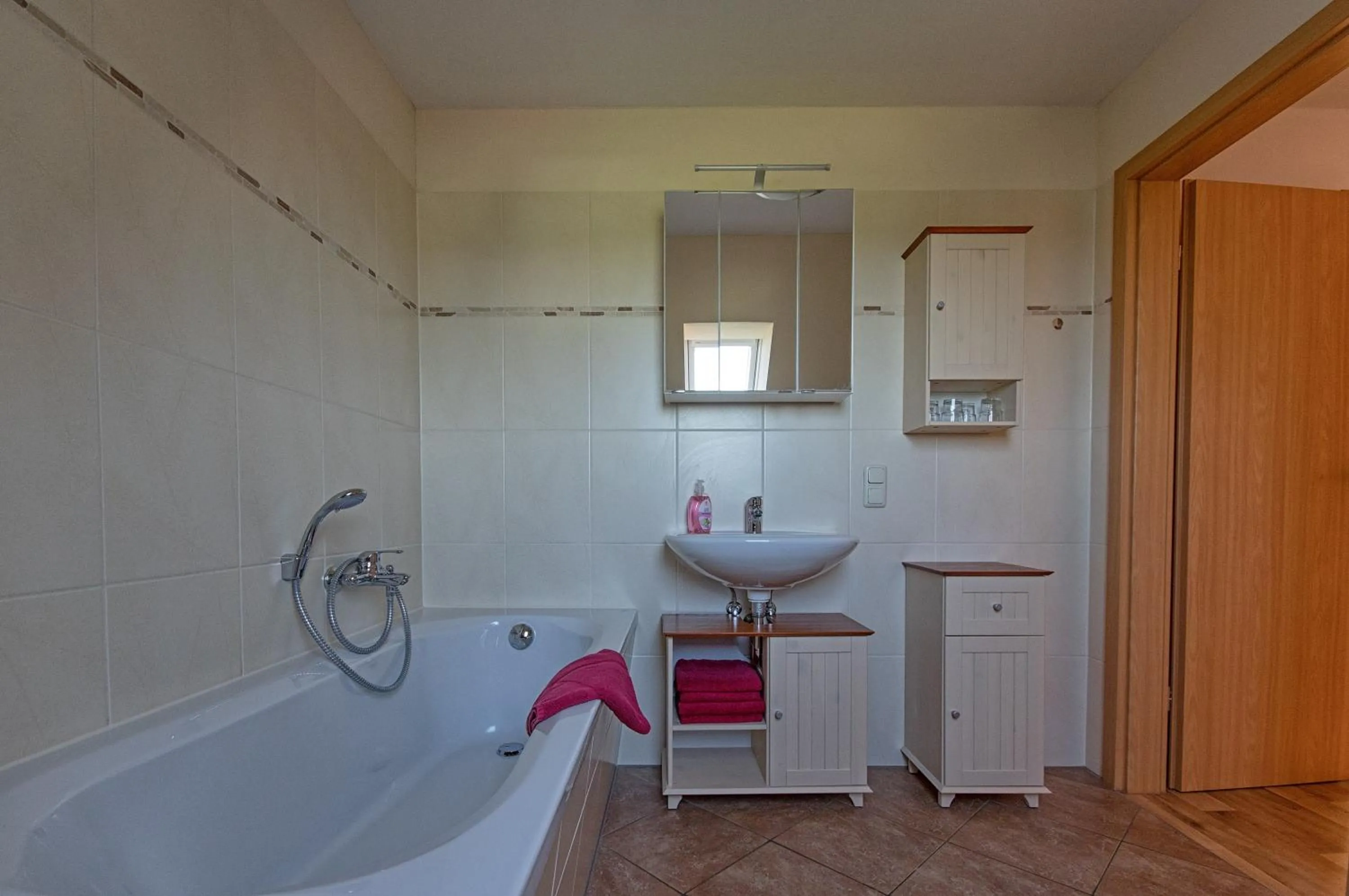 Bathroom in Gastwirtschaft & Hotel Hallescher Anger