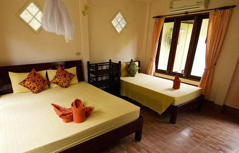 Bed in Seaboard Bungalow