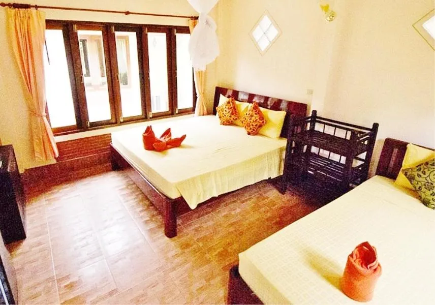 Bed in Seaboard Bungalow