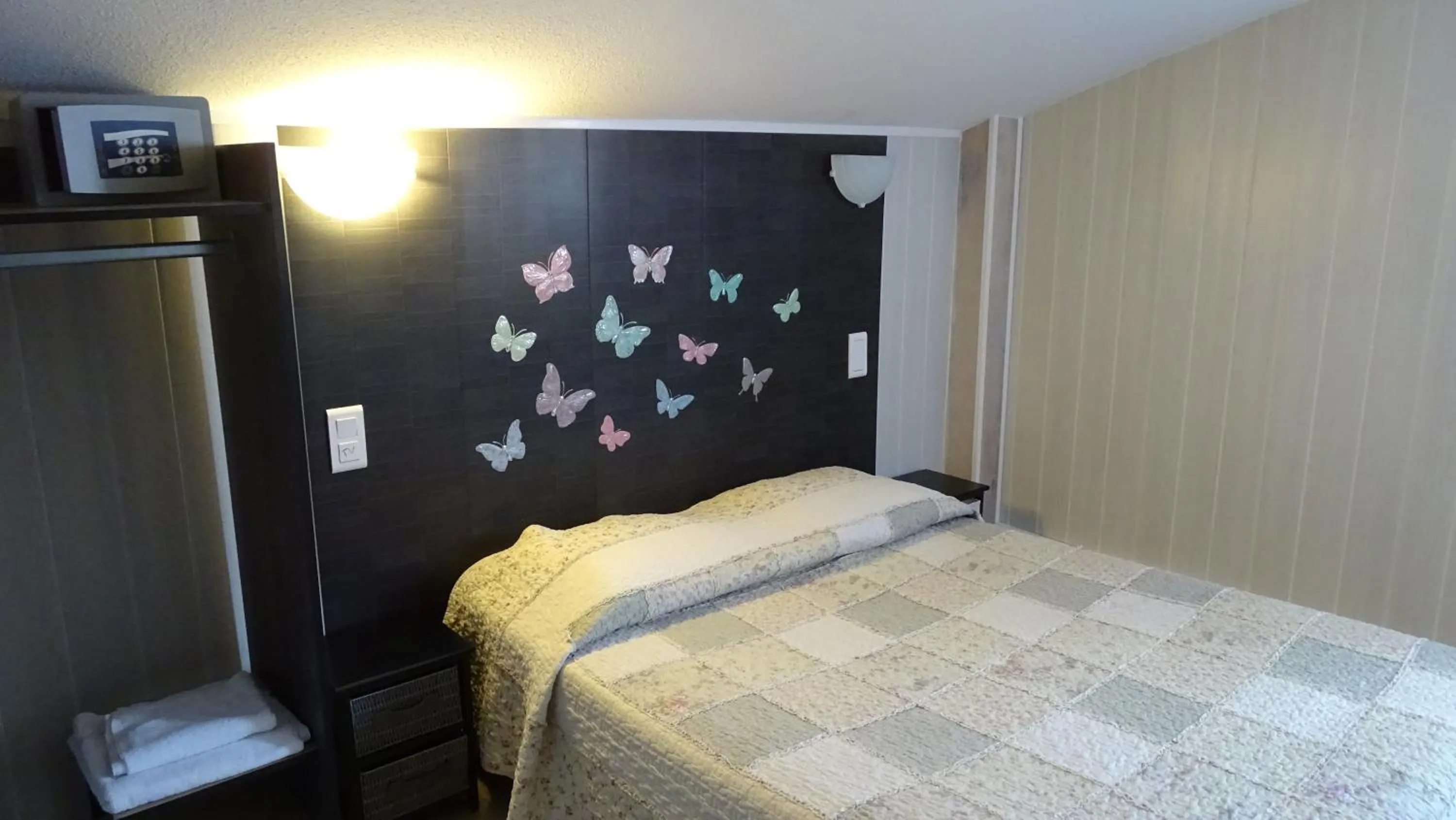 Standard Double Room in Logis Hotel des Granges