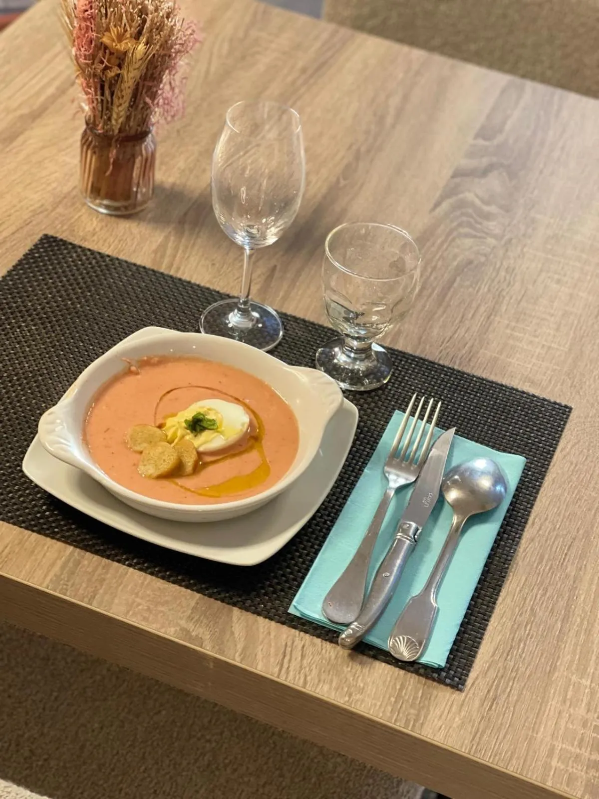 Restaurant/places to eat in Logis Hotel des Granges