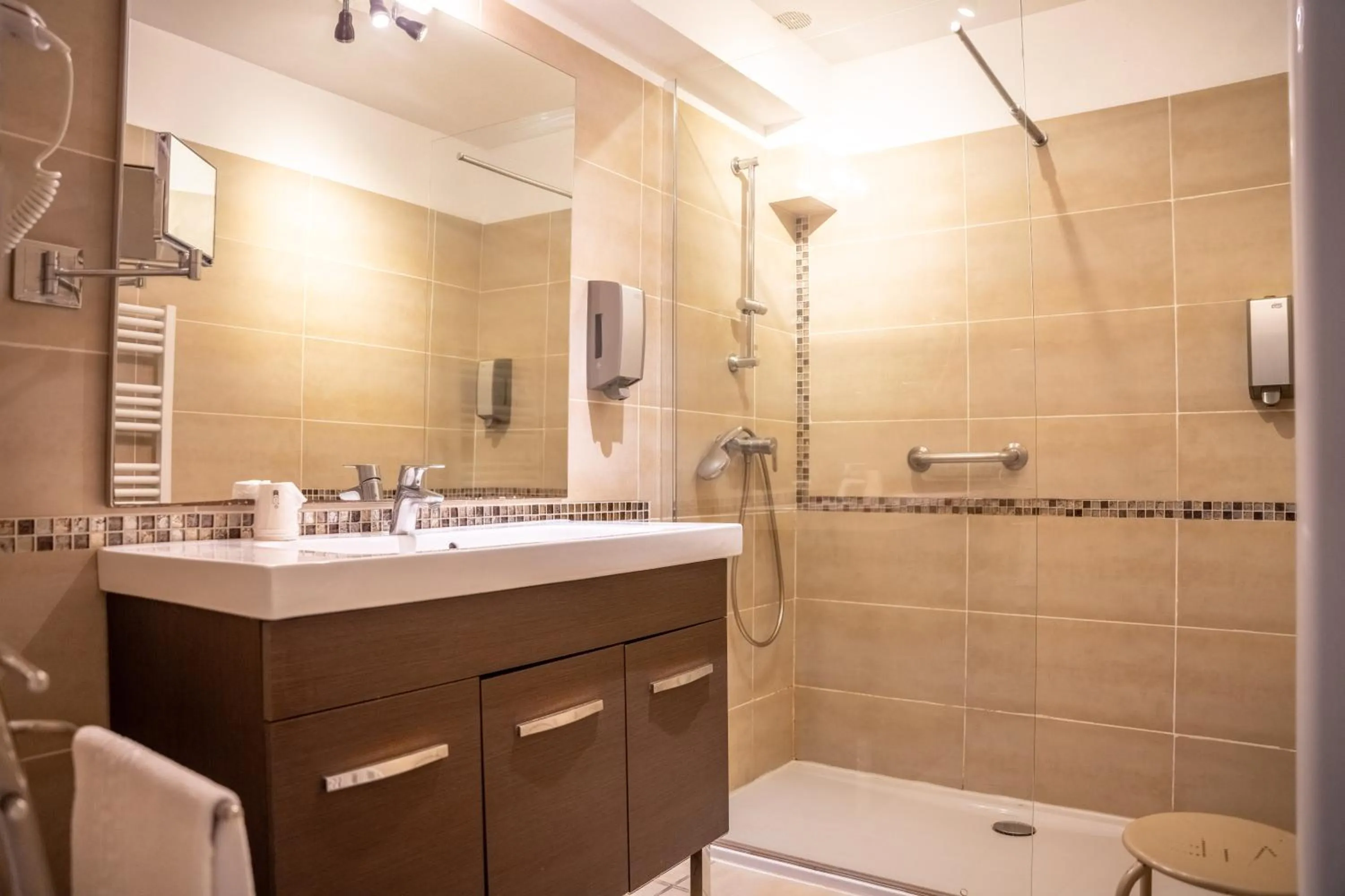 Bathroom in Logis Hotel des Granges