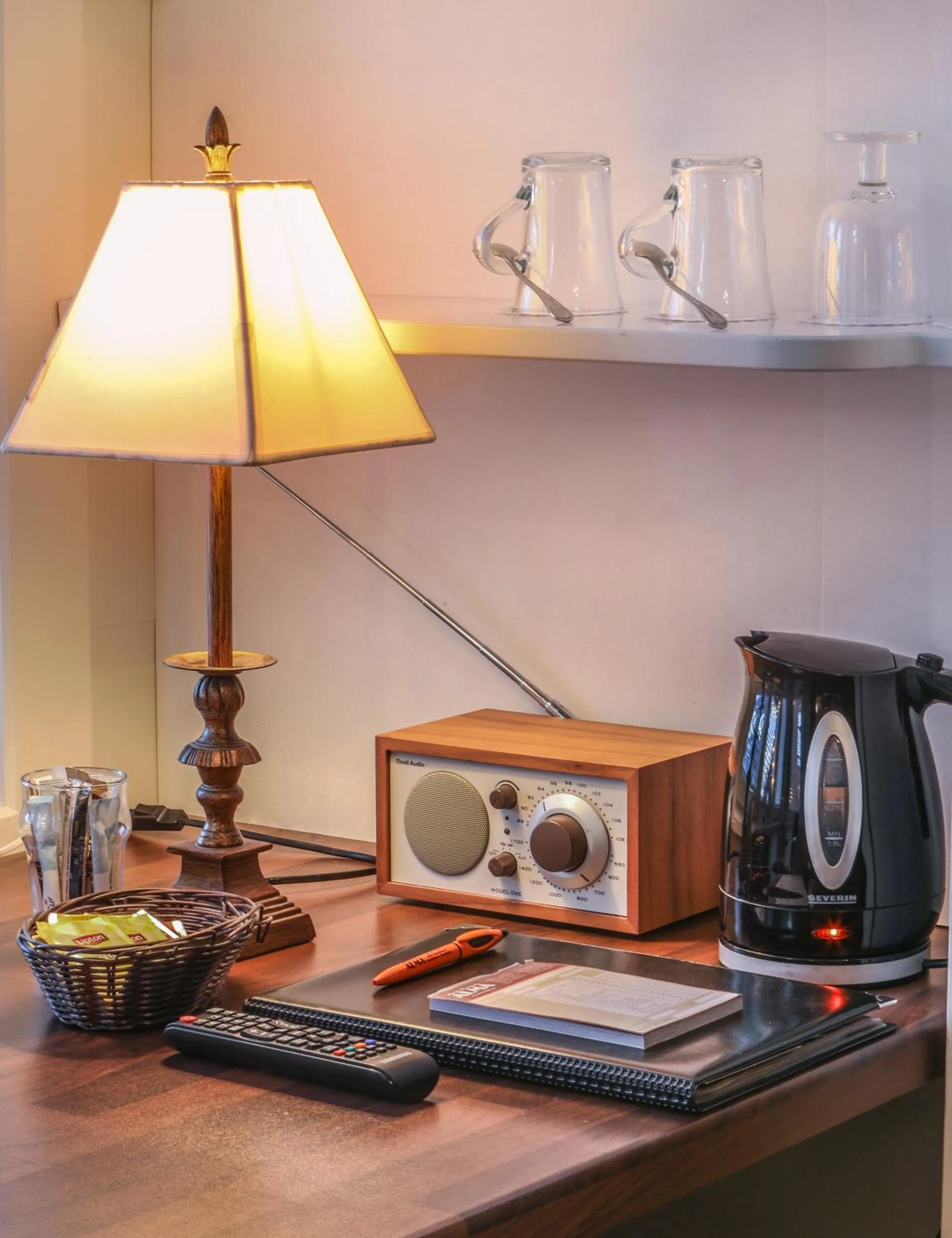 Coffee/tea facilities in Hotelli-Ravintola Alma