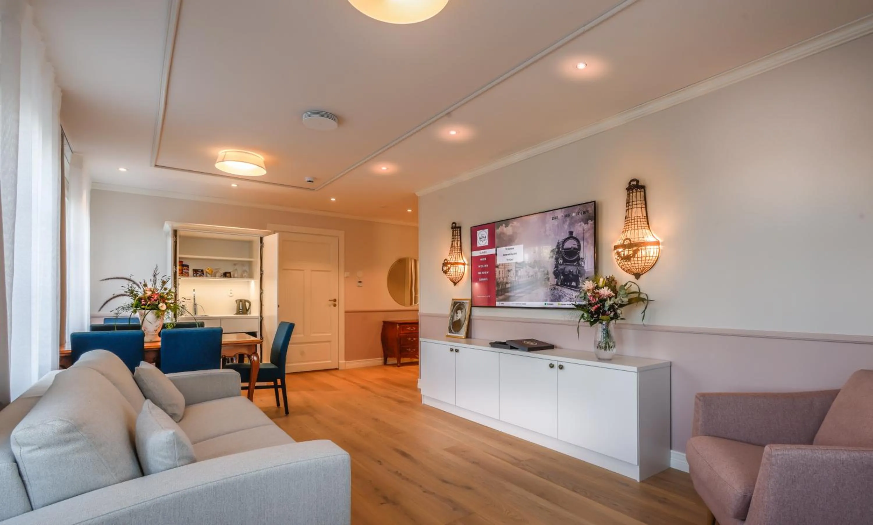 TV and multimedia in Hotelli-Ravintola Alma