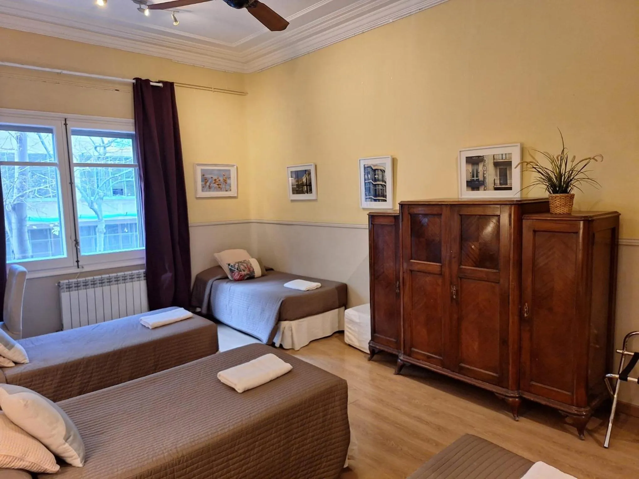 Bedroom in Casa Consell Apartments