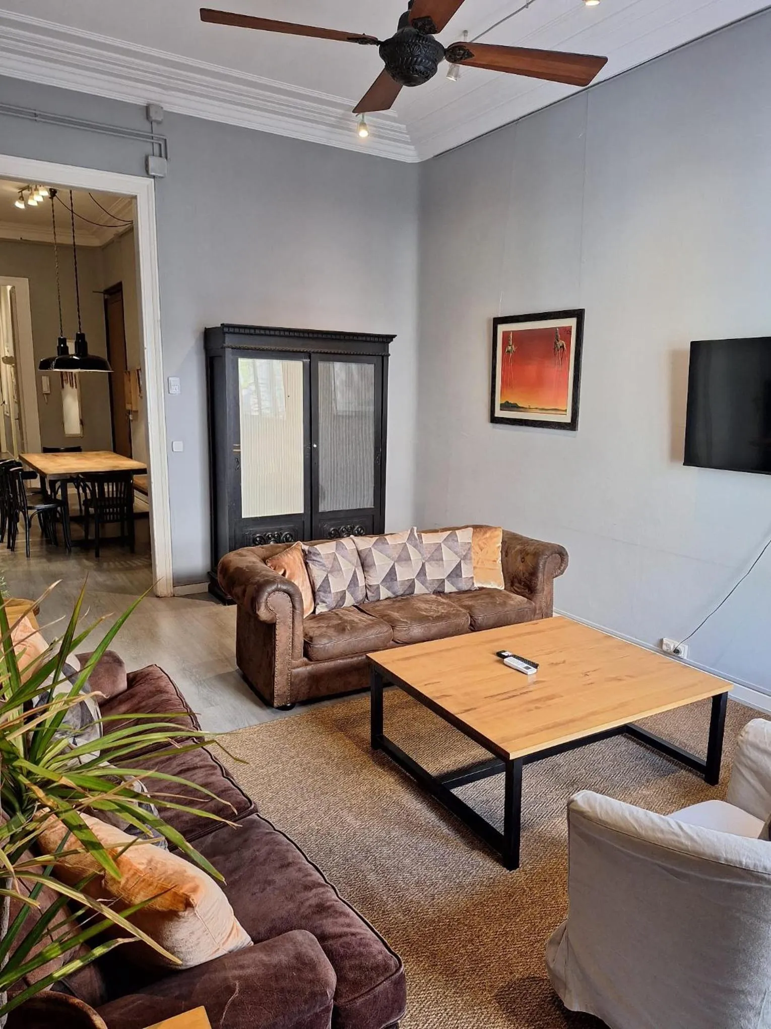 Communal lounge/ TV room in Casa Consell Apartments