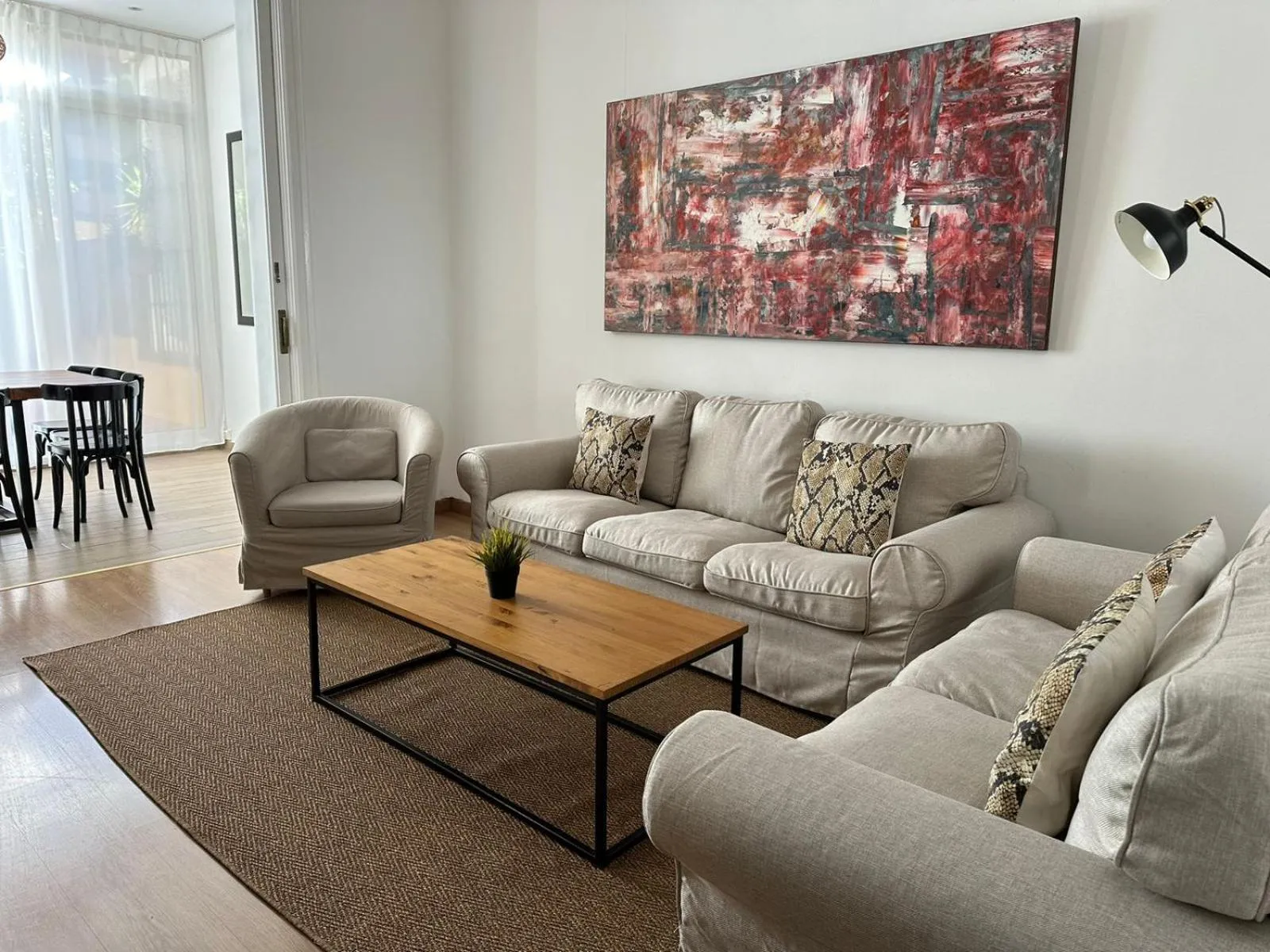 Living room in Casa Consell Apartments