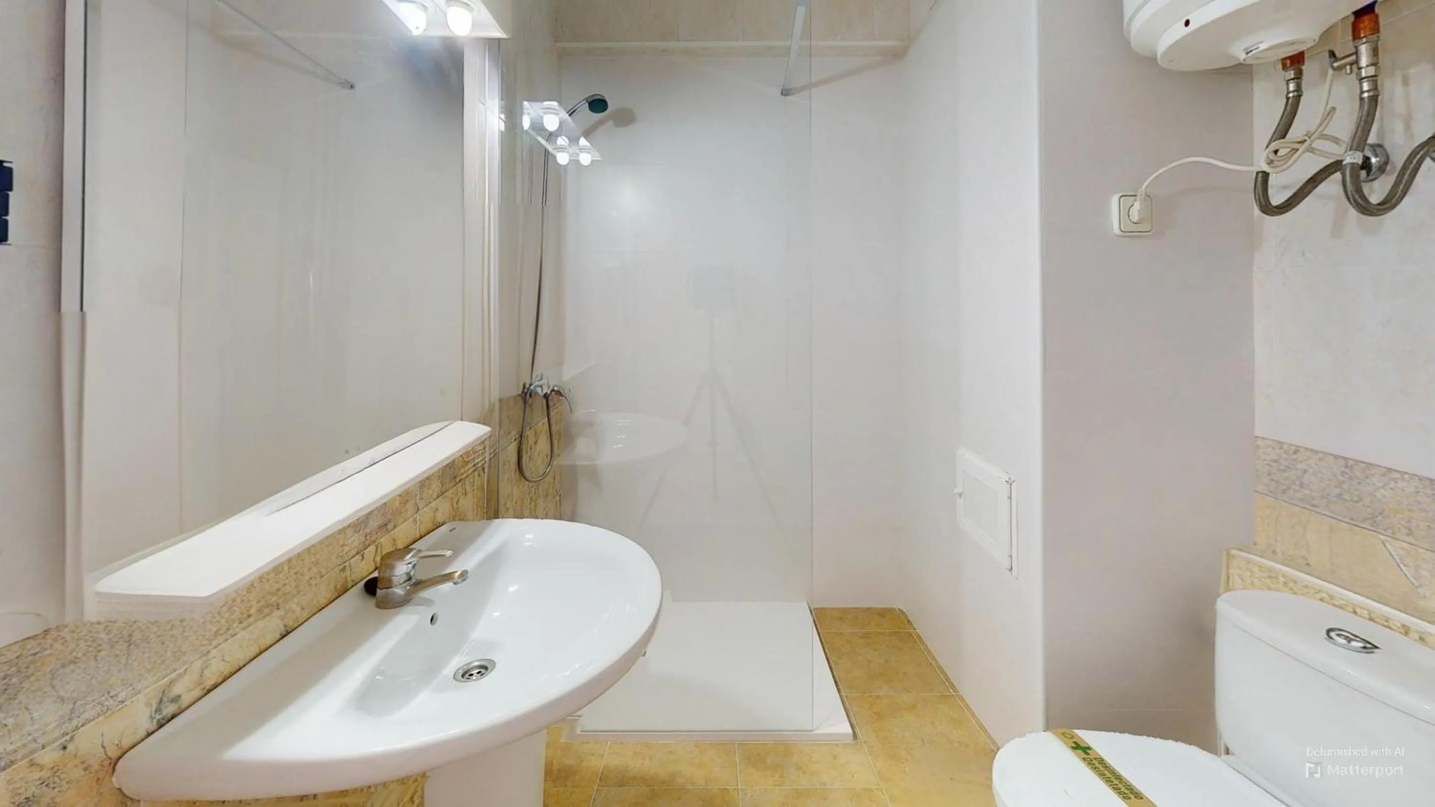 Shower in Apartamentos Concorde