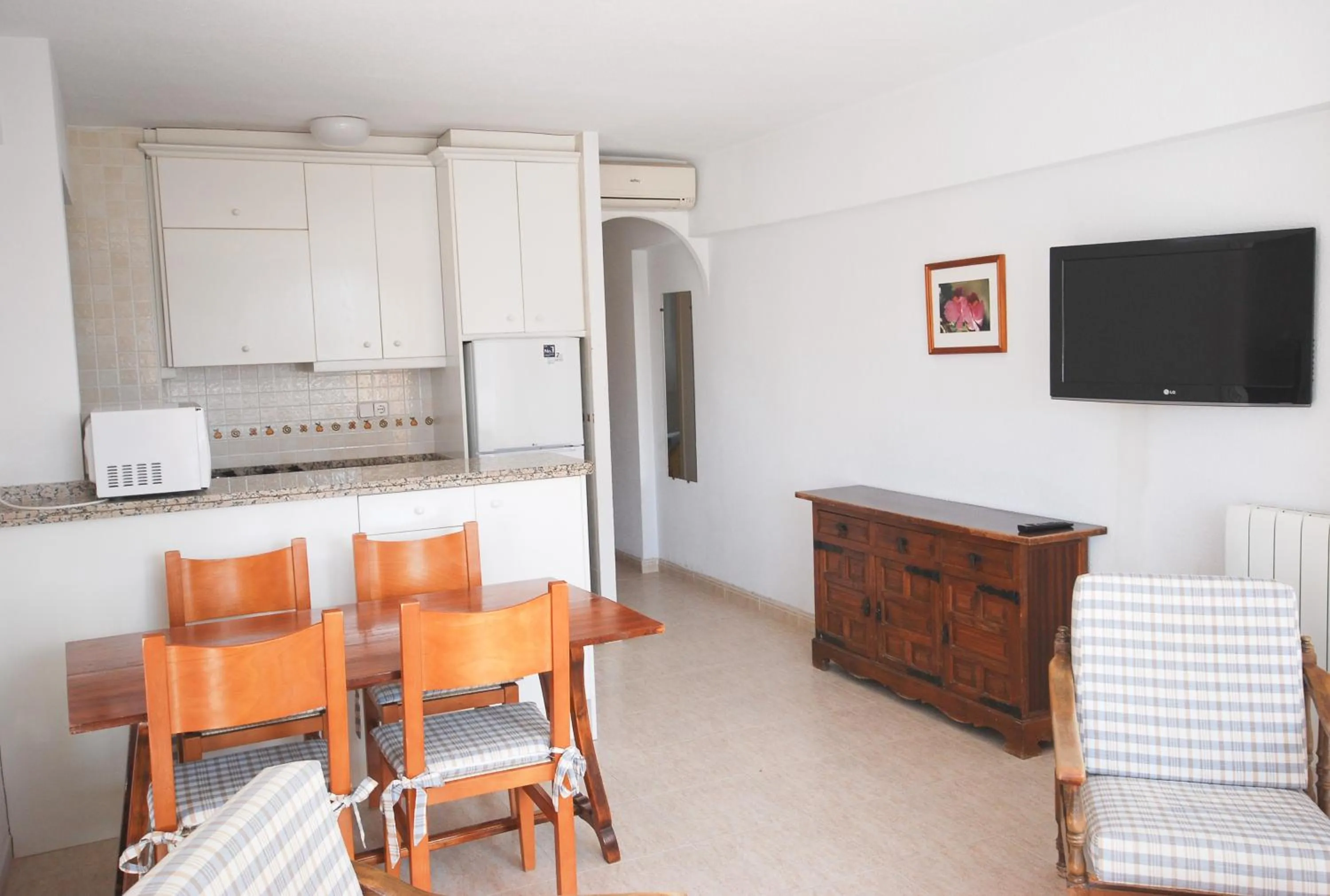 Kitchen or kitchenette in Apartamentos Concorde