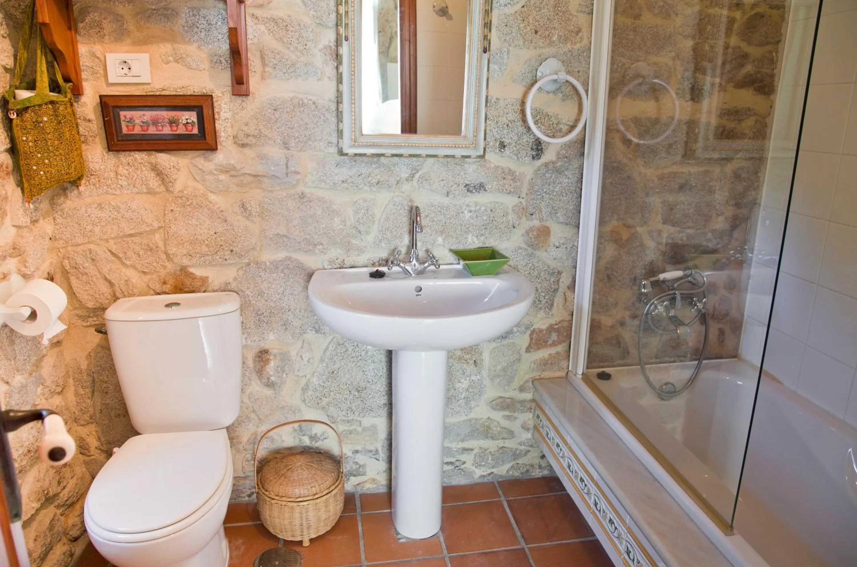 Toilet in Entre Os Ríos - Casa Rural y Enoturismo