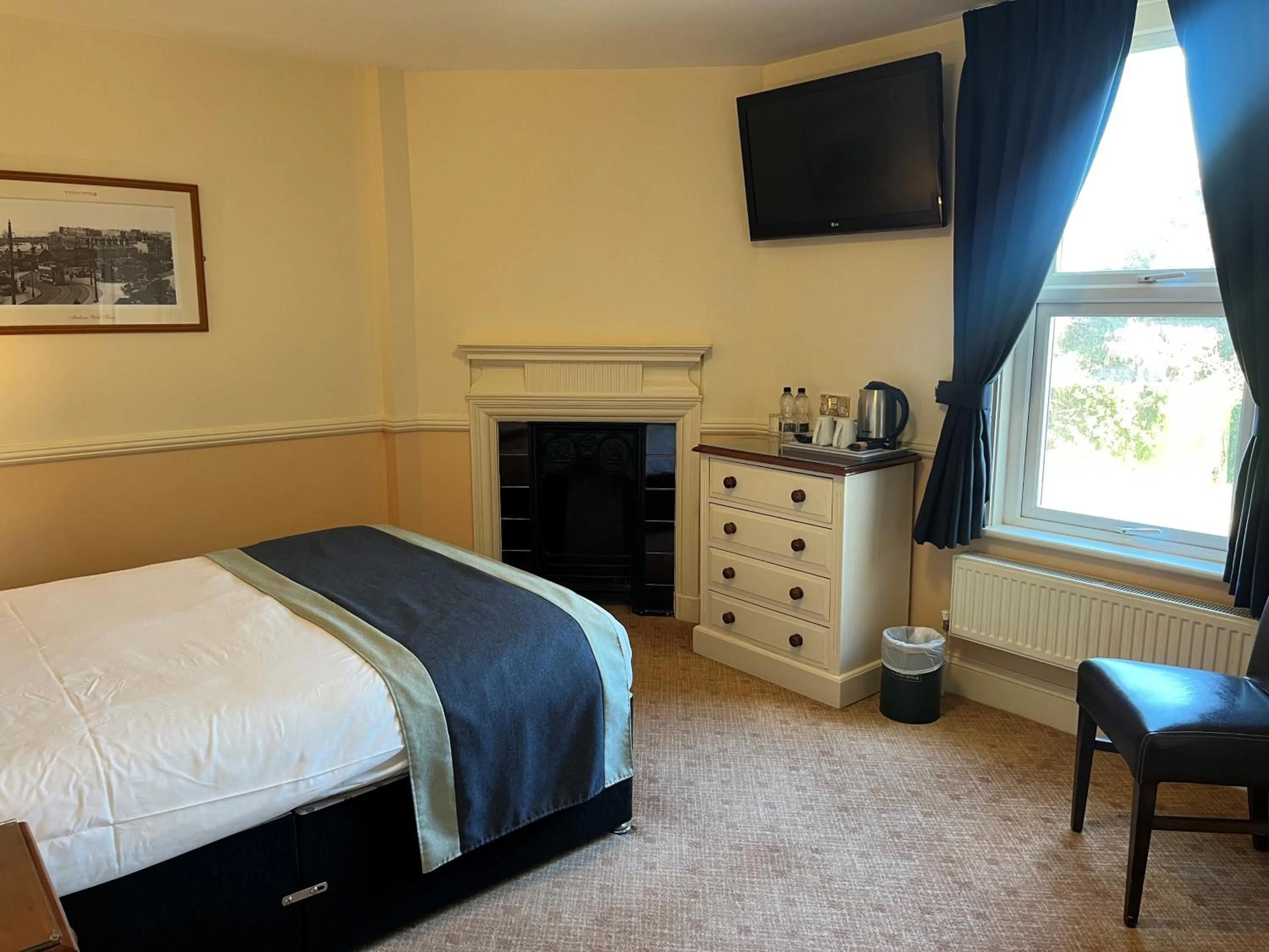 Bed in The Pegwell Bay Hotel