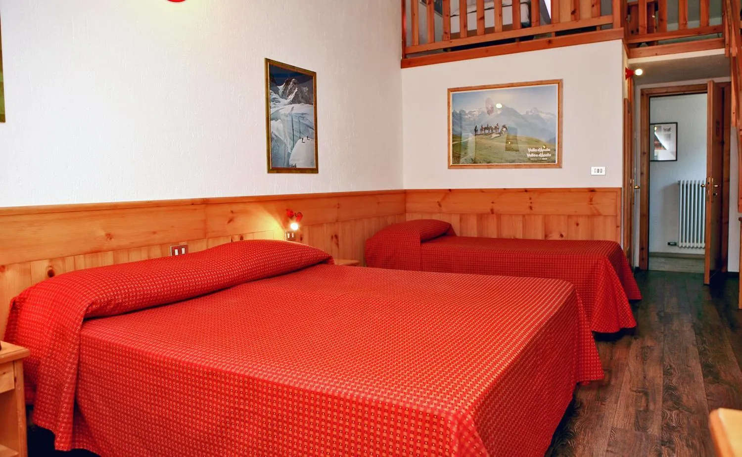 Bed in Albergo Le Marmotte