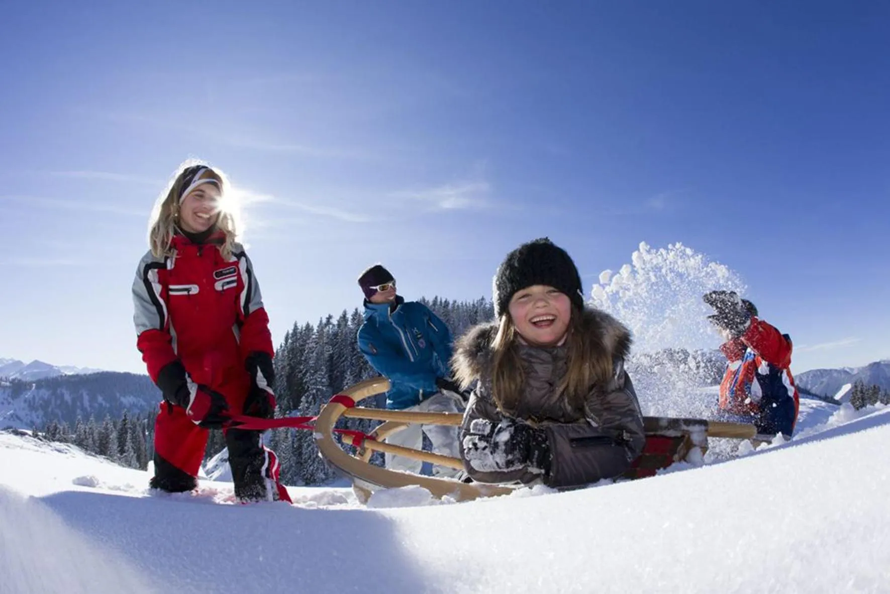 Skiing in Hotel Scherer