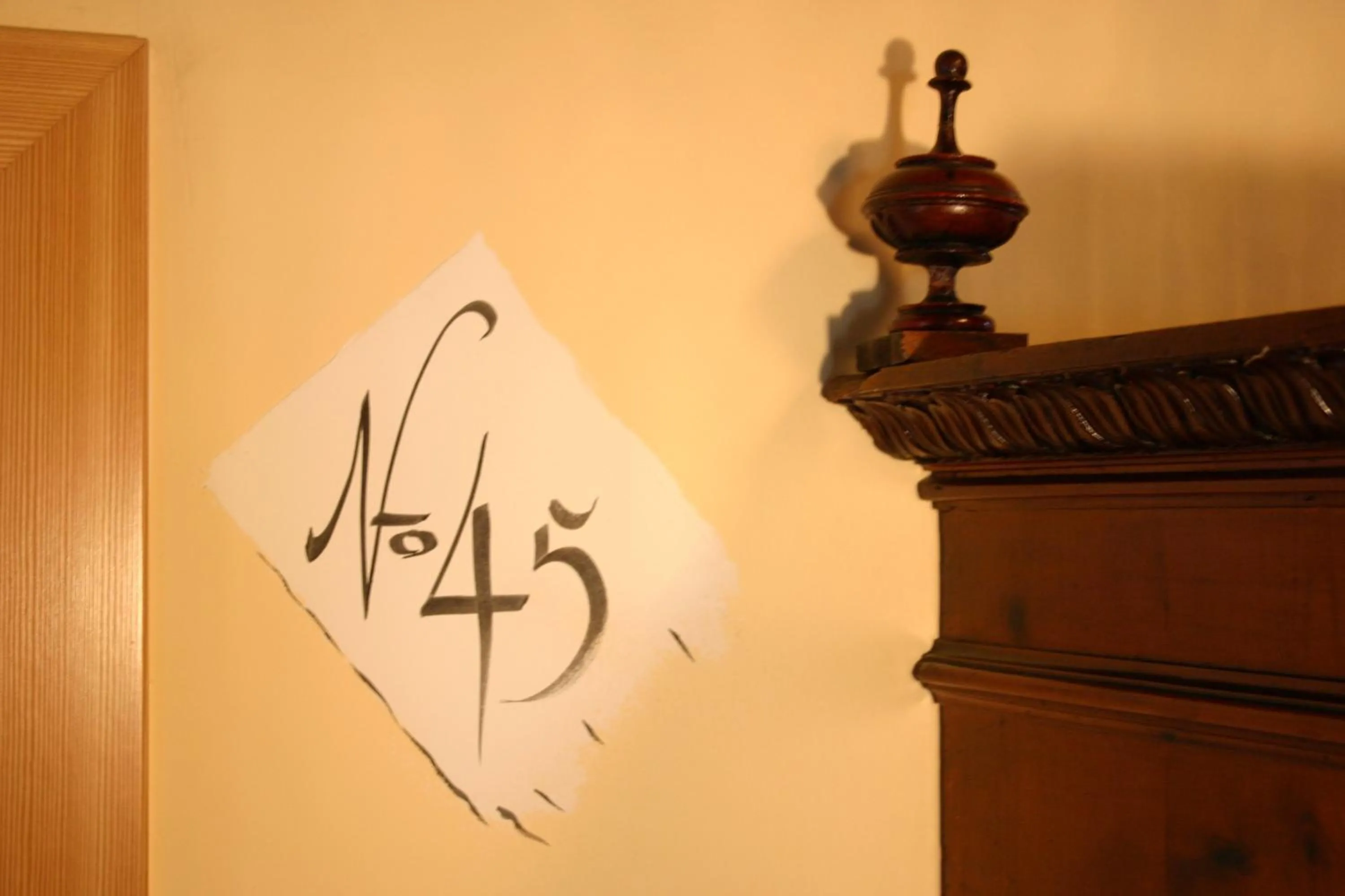 Decorative detail in Hotel Scherer