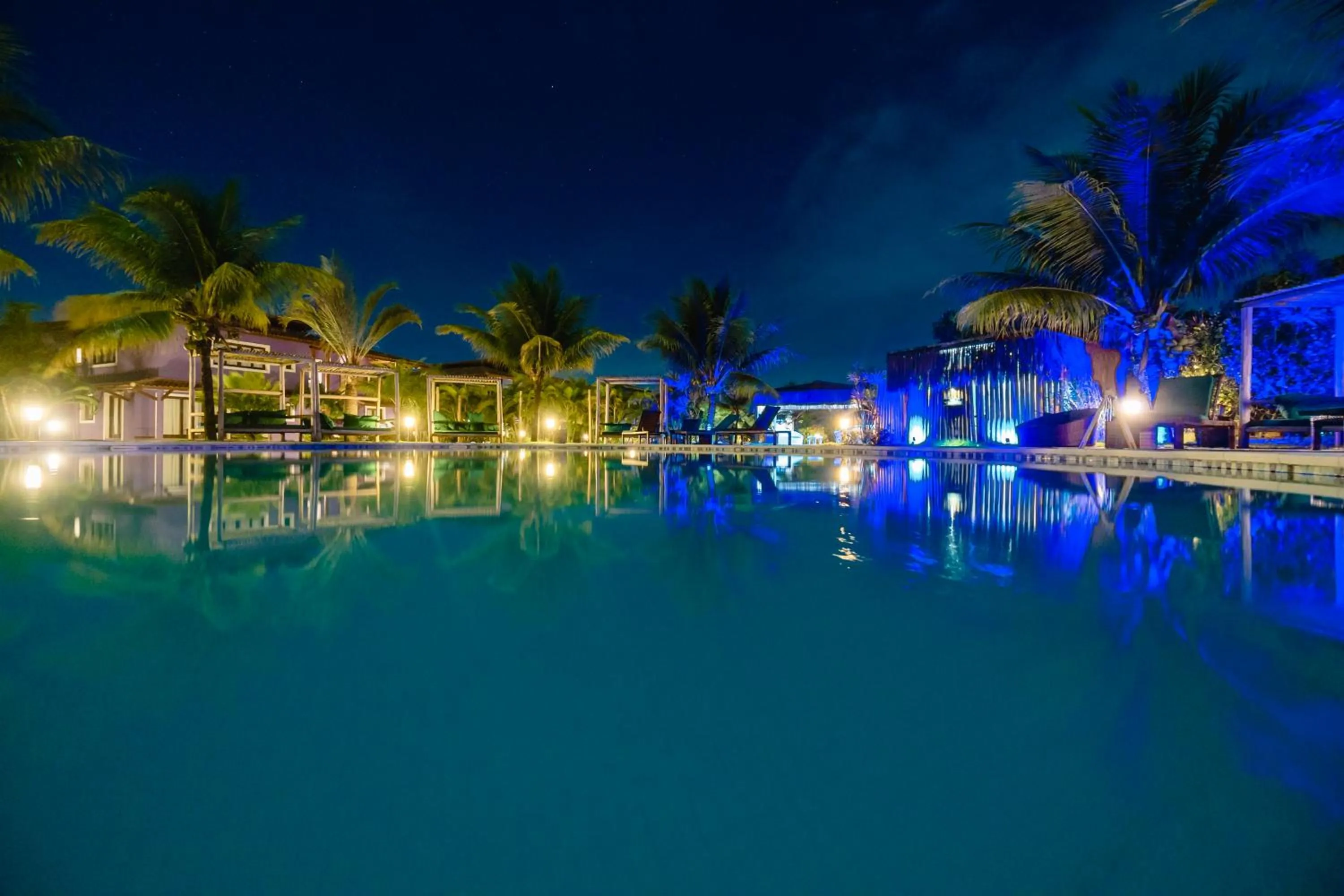 Swimming pool in Toko Village Casa de Férias