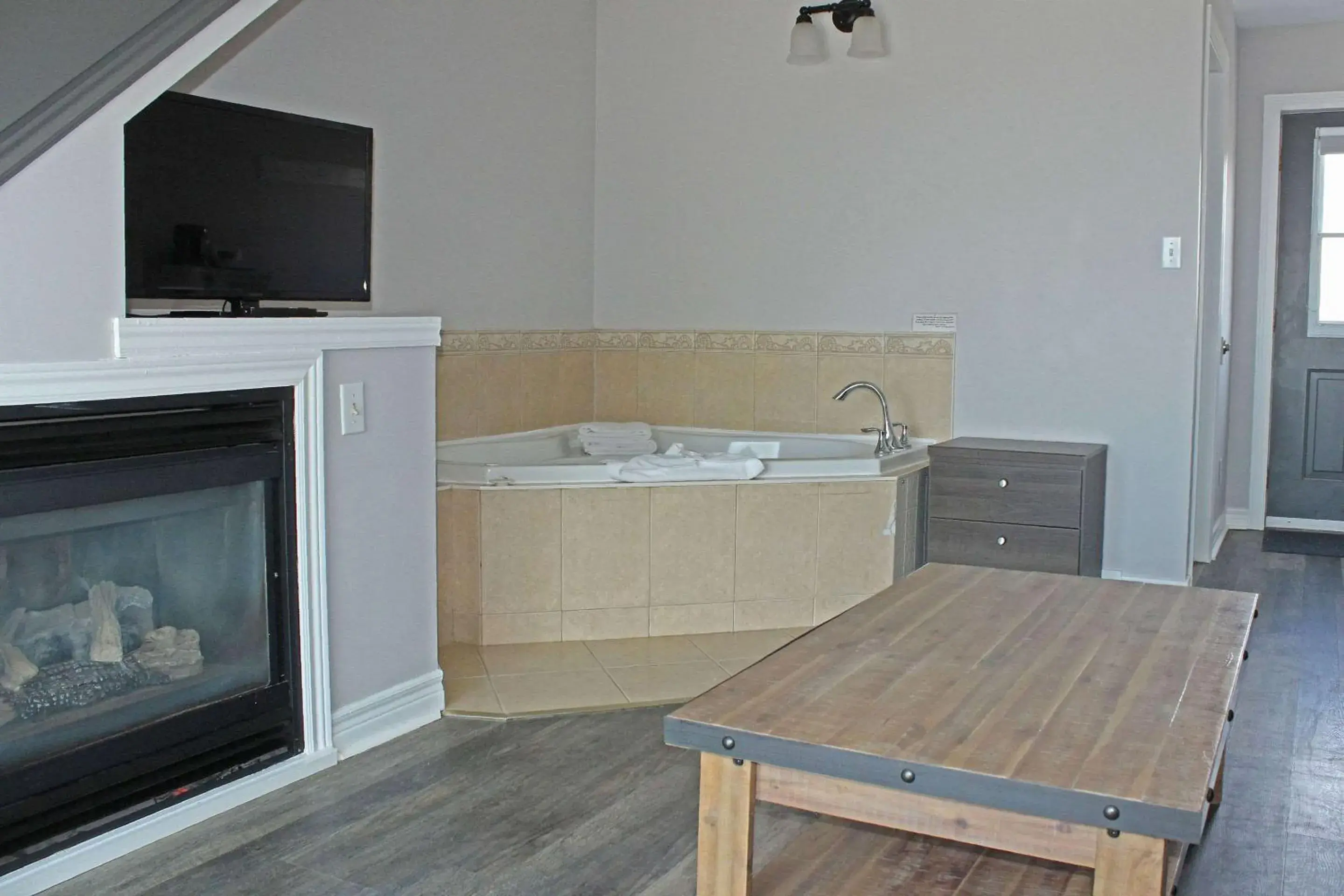 Isaiah Tubbs Resort & Conference Centre Isaiah Tubbs Resort & Conference Centre