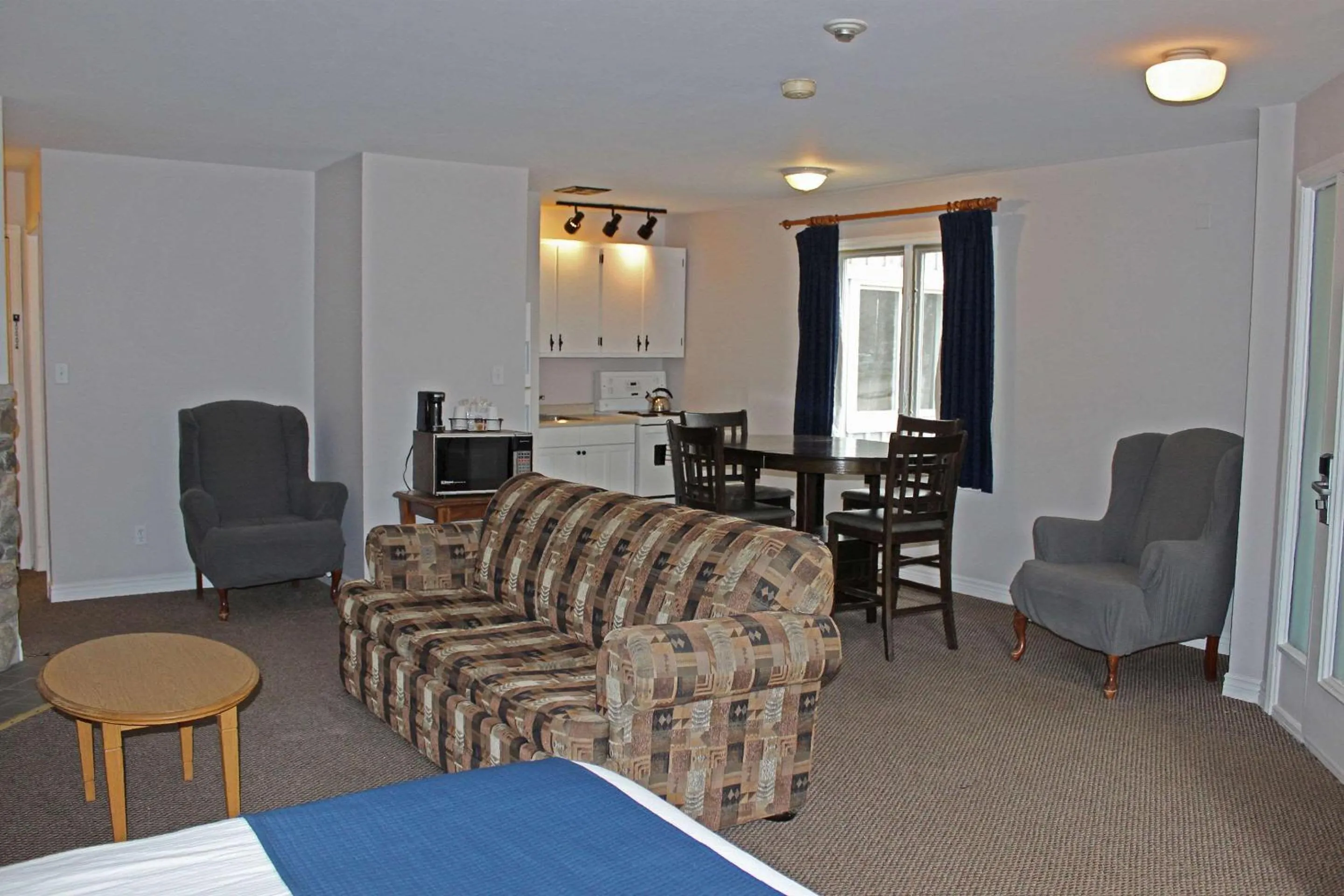 Bedroom in Isaiah Tubbs Resort & Conference Centre