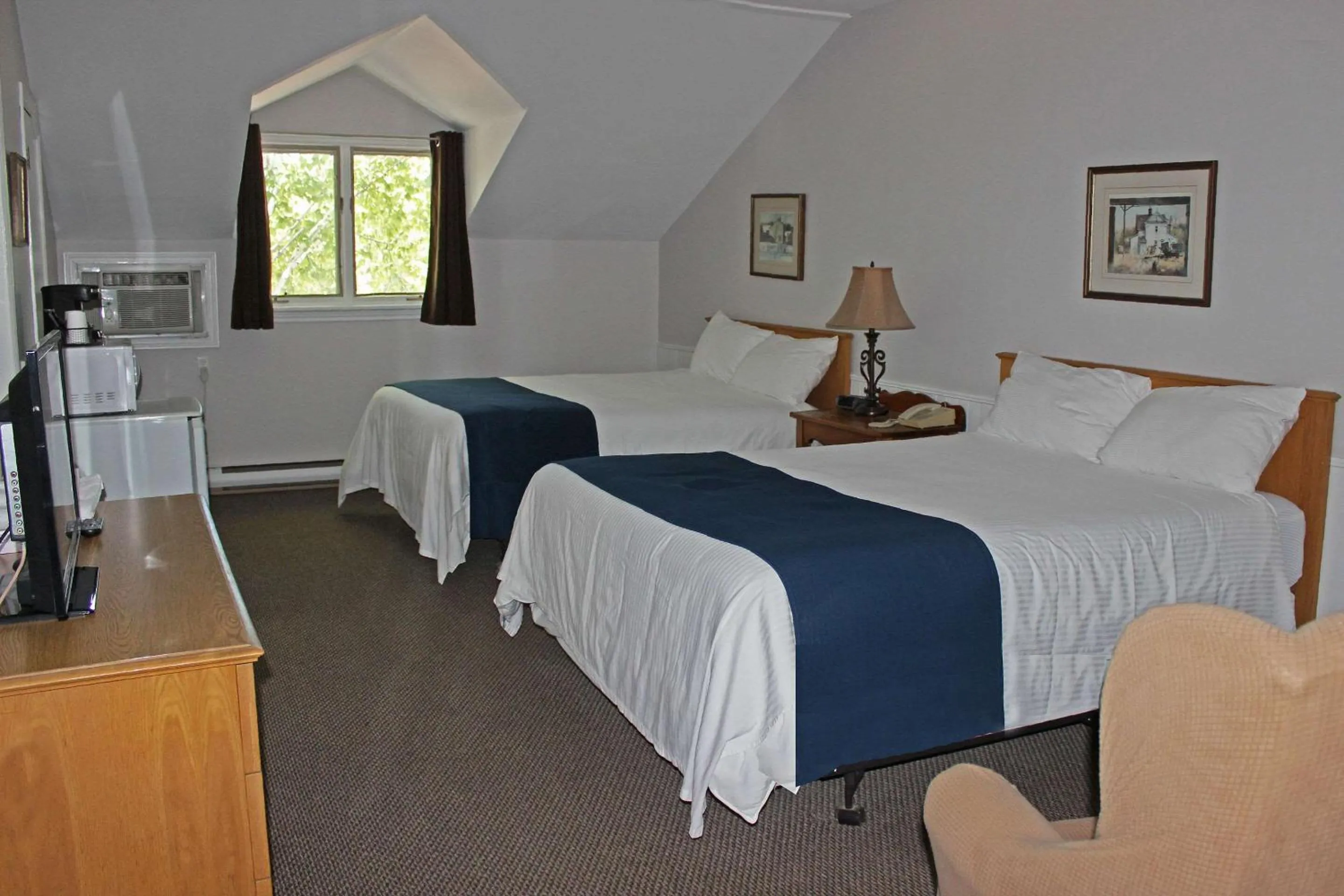 Bedroom, Bed in Isaiah Tubbs Resort & Conference Centre