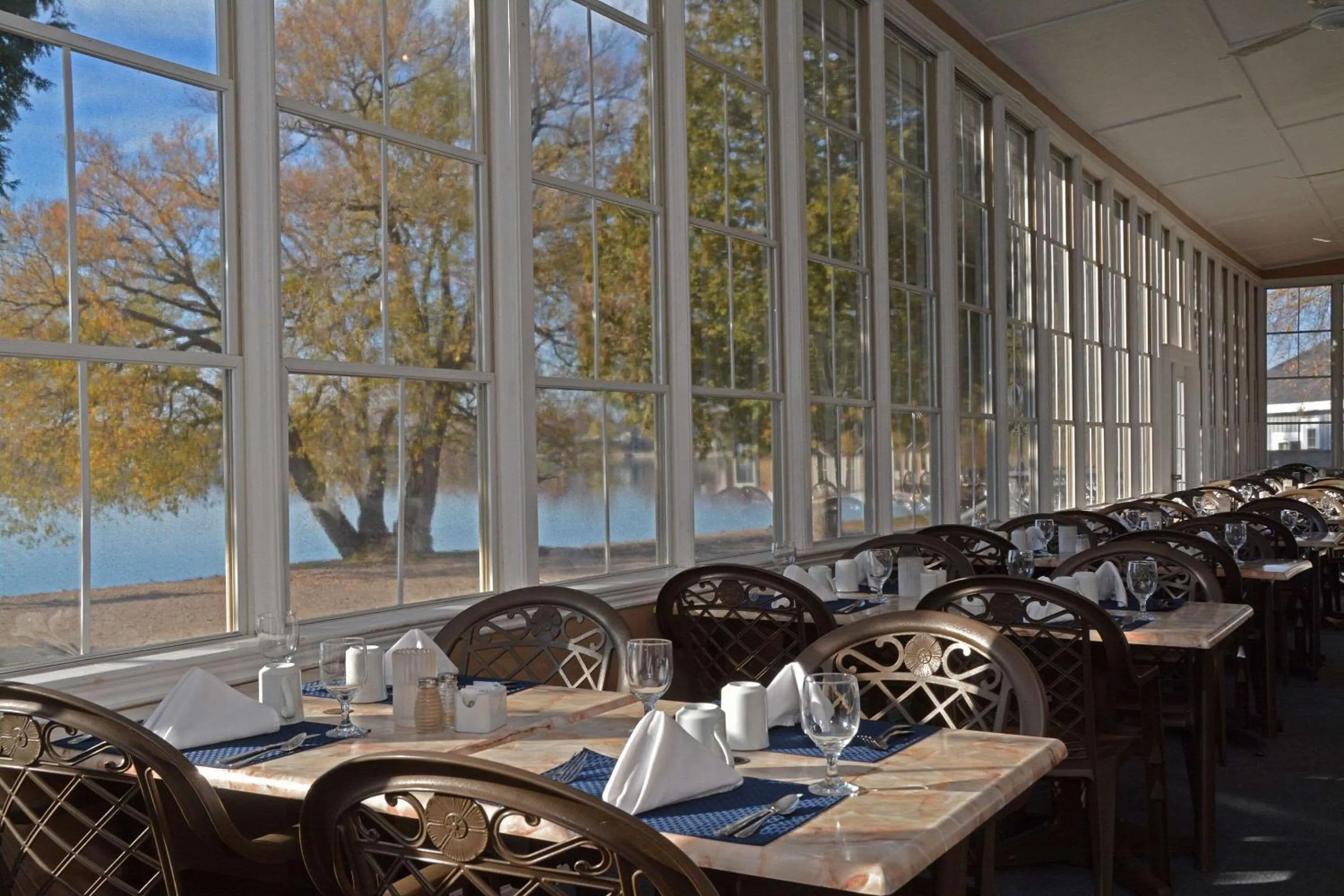 Restaurant/places to eat in Isaiah Tubbs Resort & Conference Centre