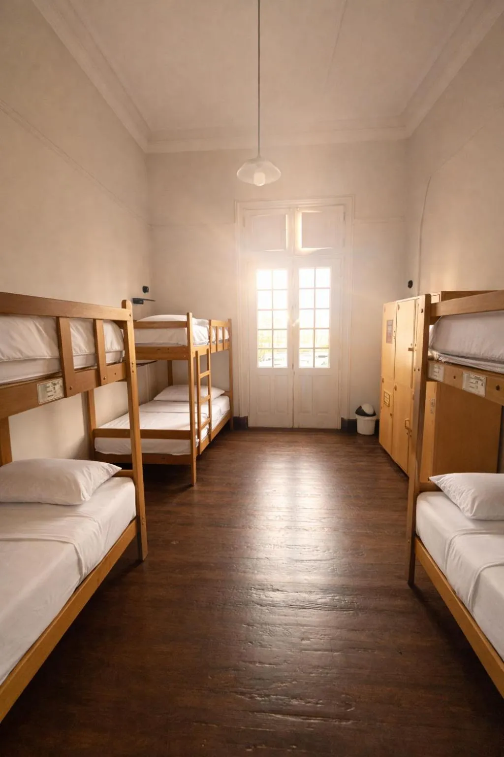 1900 Backpacker's Hostel