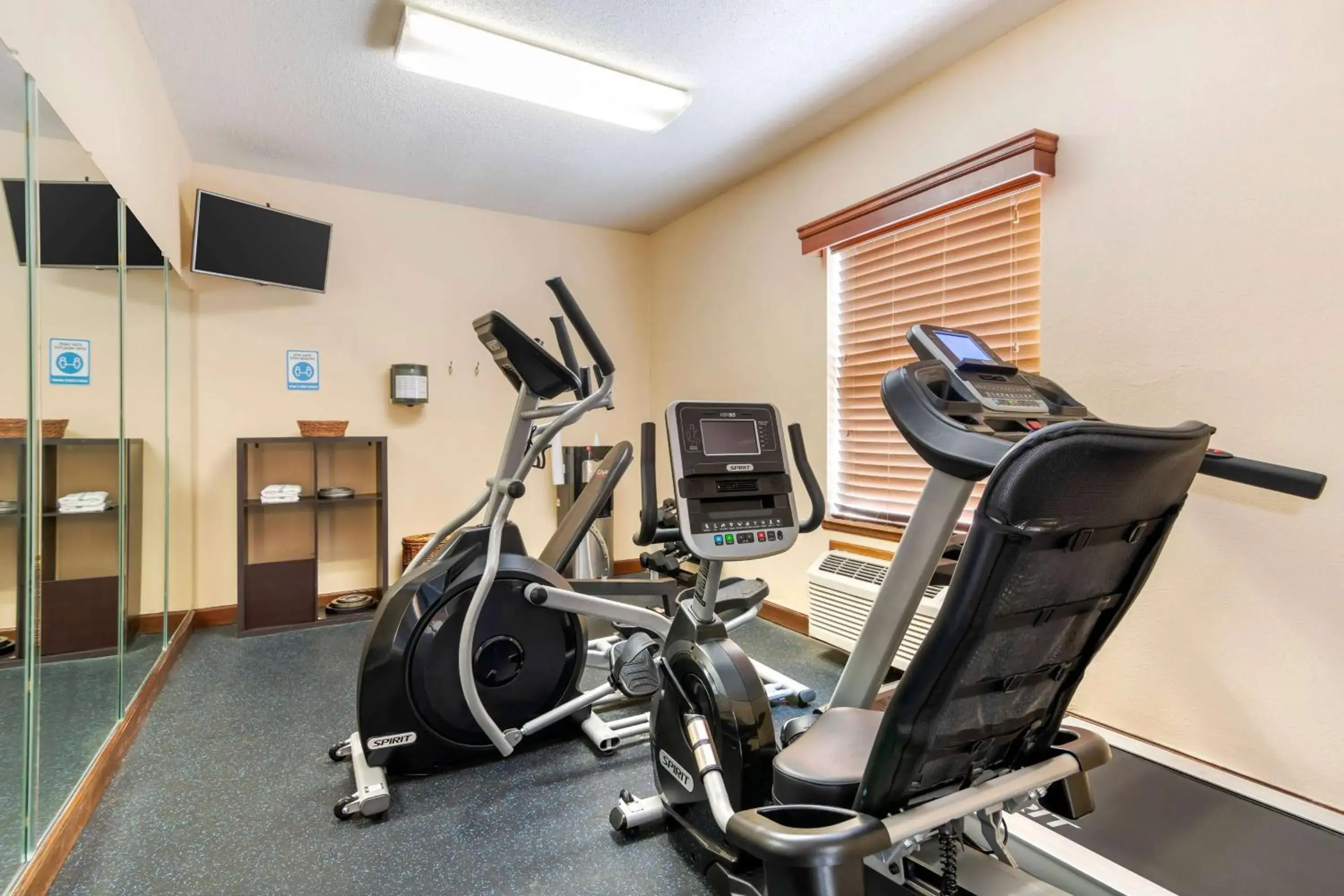 Fitness centre/facilities in Baymont by Wyndham Kennesaw Fitness centre/facilities in Baymont by Wyndham Kennesaw