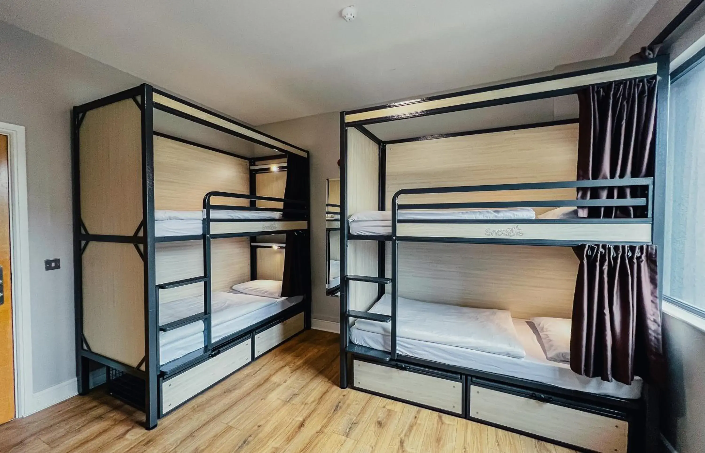 bunk bed, Bed in Snoozles Galway City Centre bunk bed, Bed in Snoozles Galway City Centre