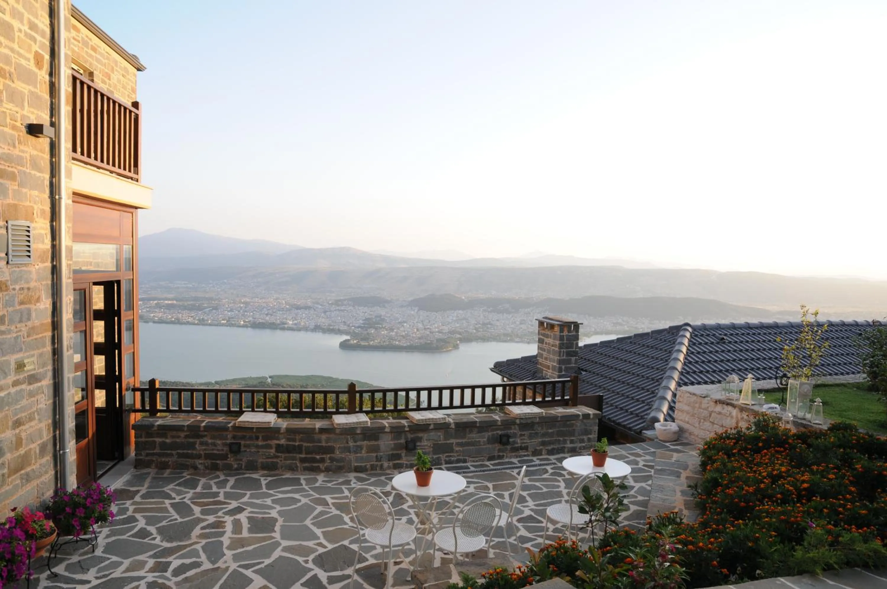 Balcony/Terrace in Mir Boutique Hotel
