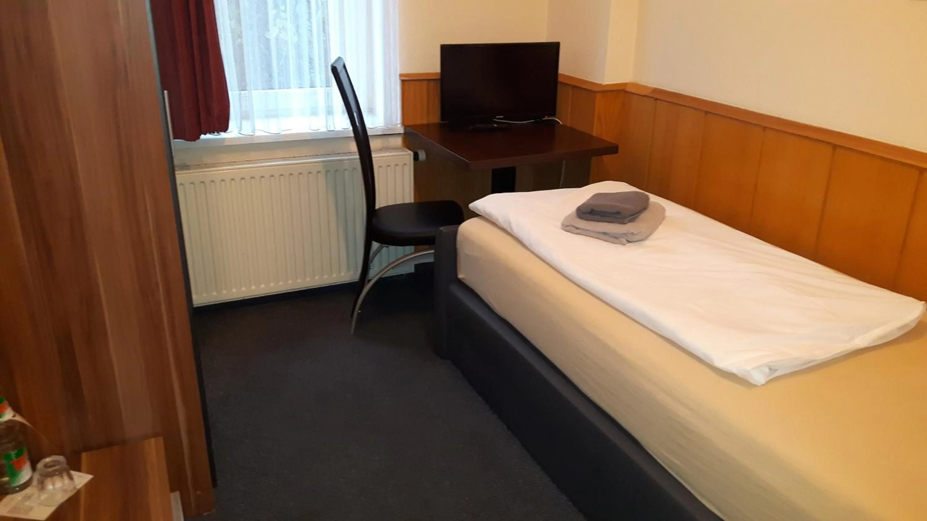 Bed in Hotel & Pension Plagwitzer Hof