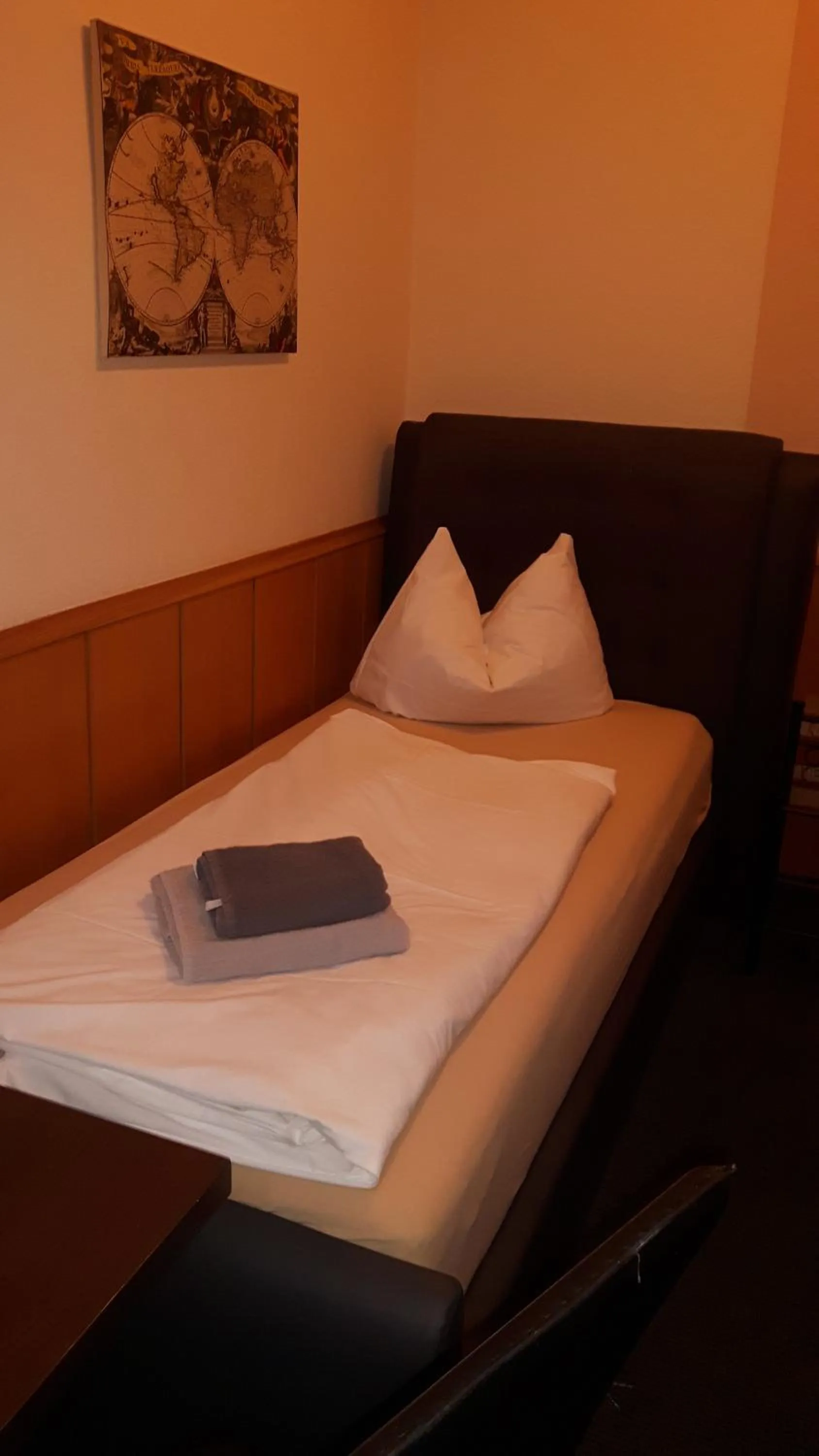 Bed in Hotel & Pension Plagwitzer Hof
