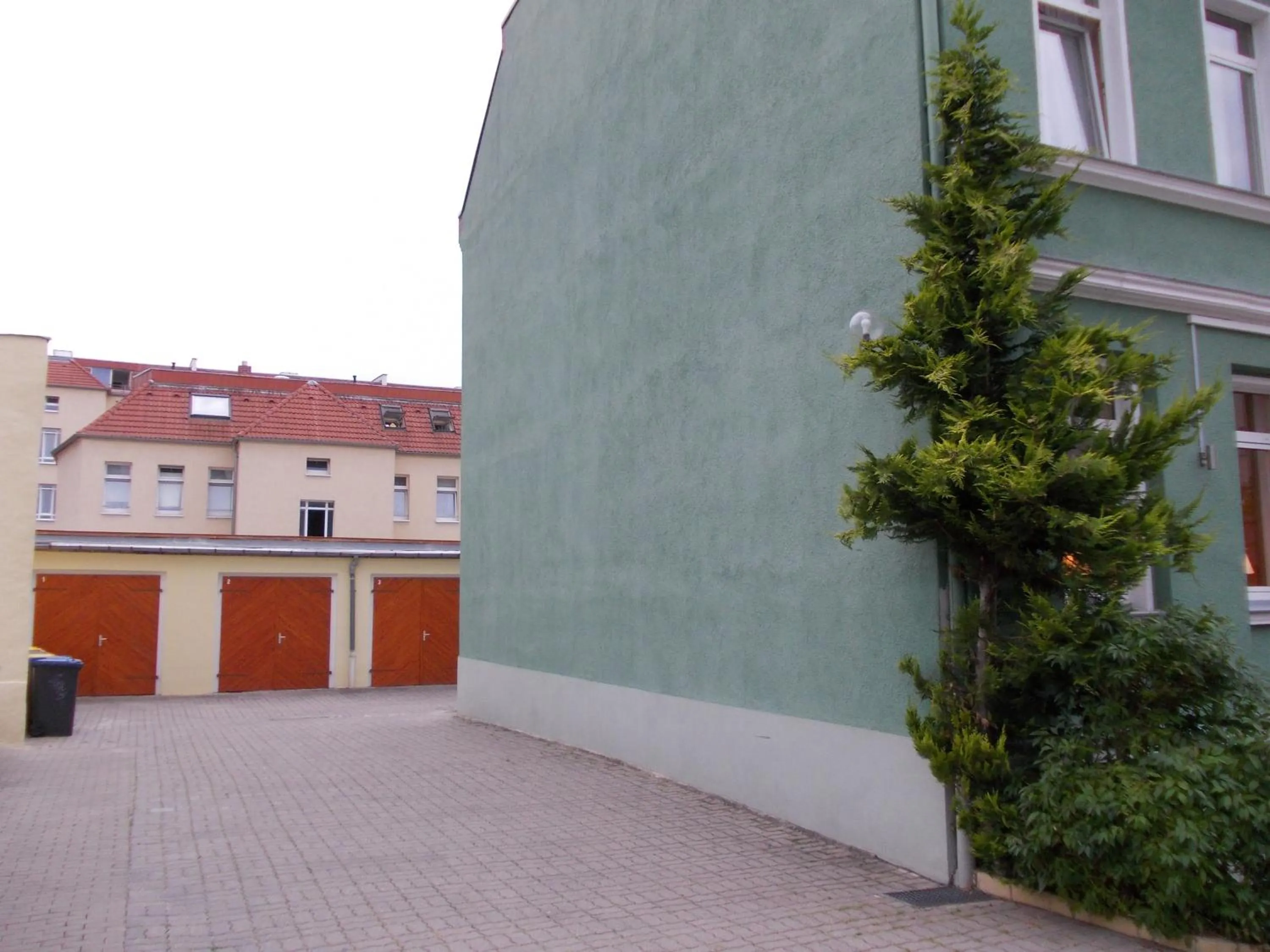 Facade/entrance in Hotel & Pension Plagwitzer Hof