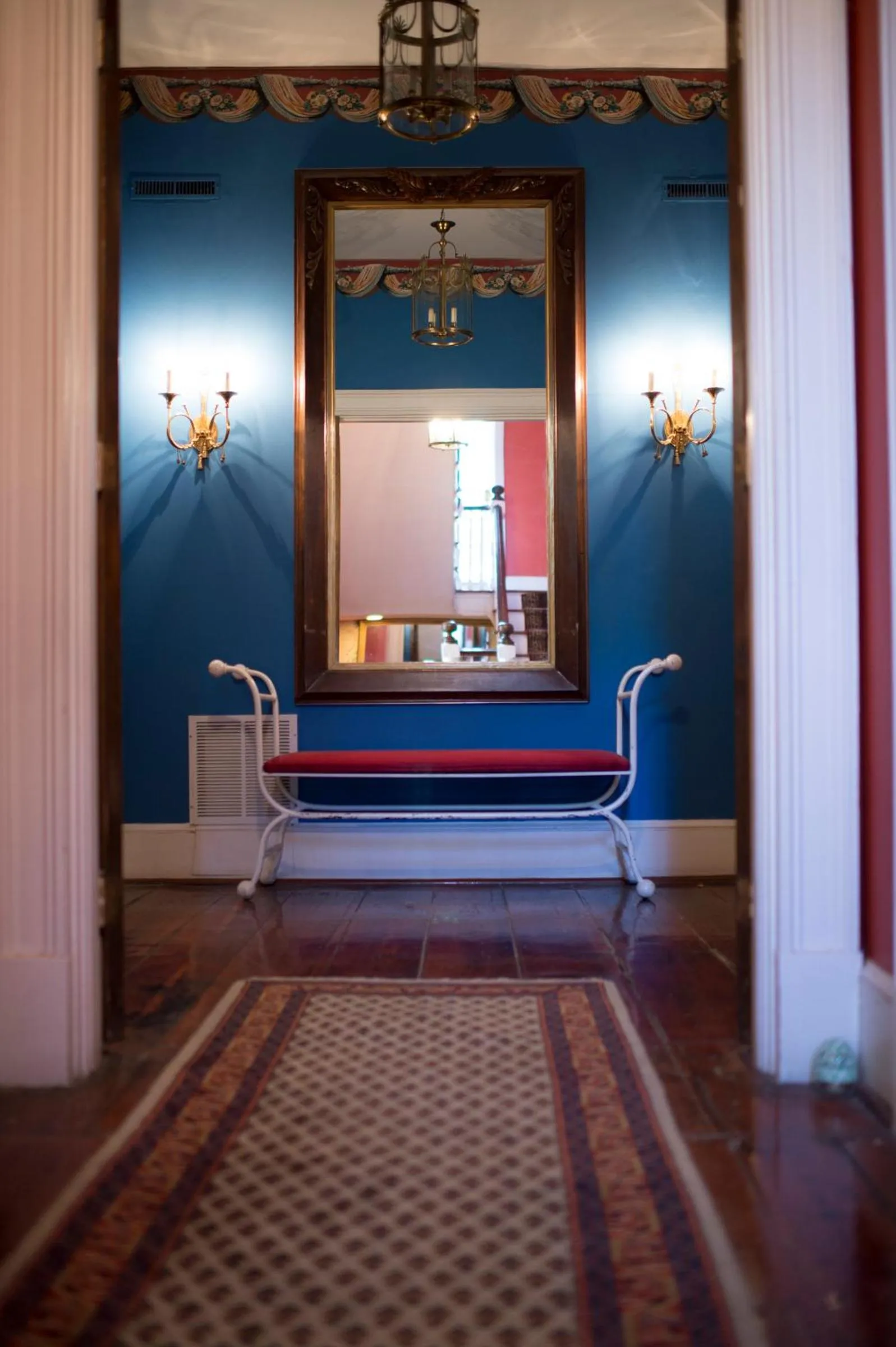Decorative detail in Barksdale House Inn