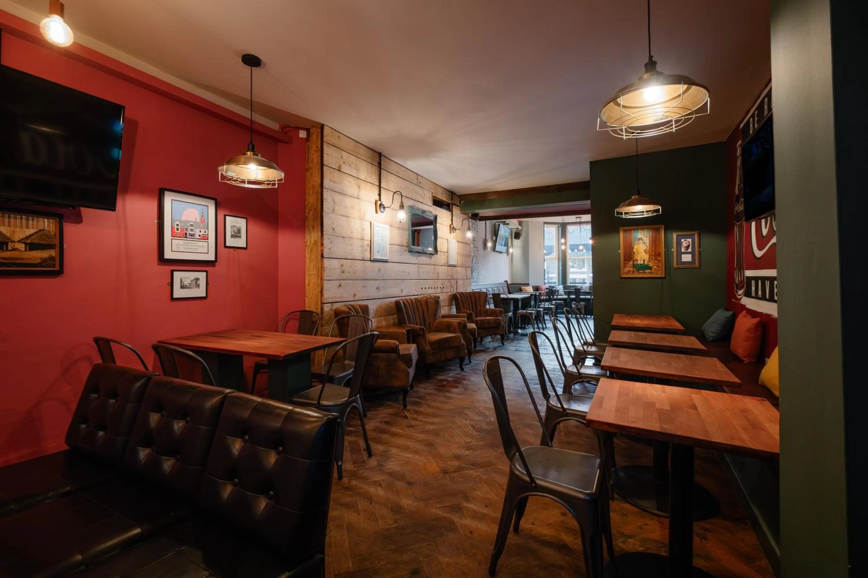 Restaurant/places to eat in Kenilworth Hotel