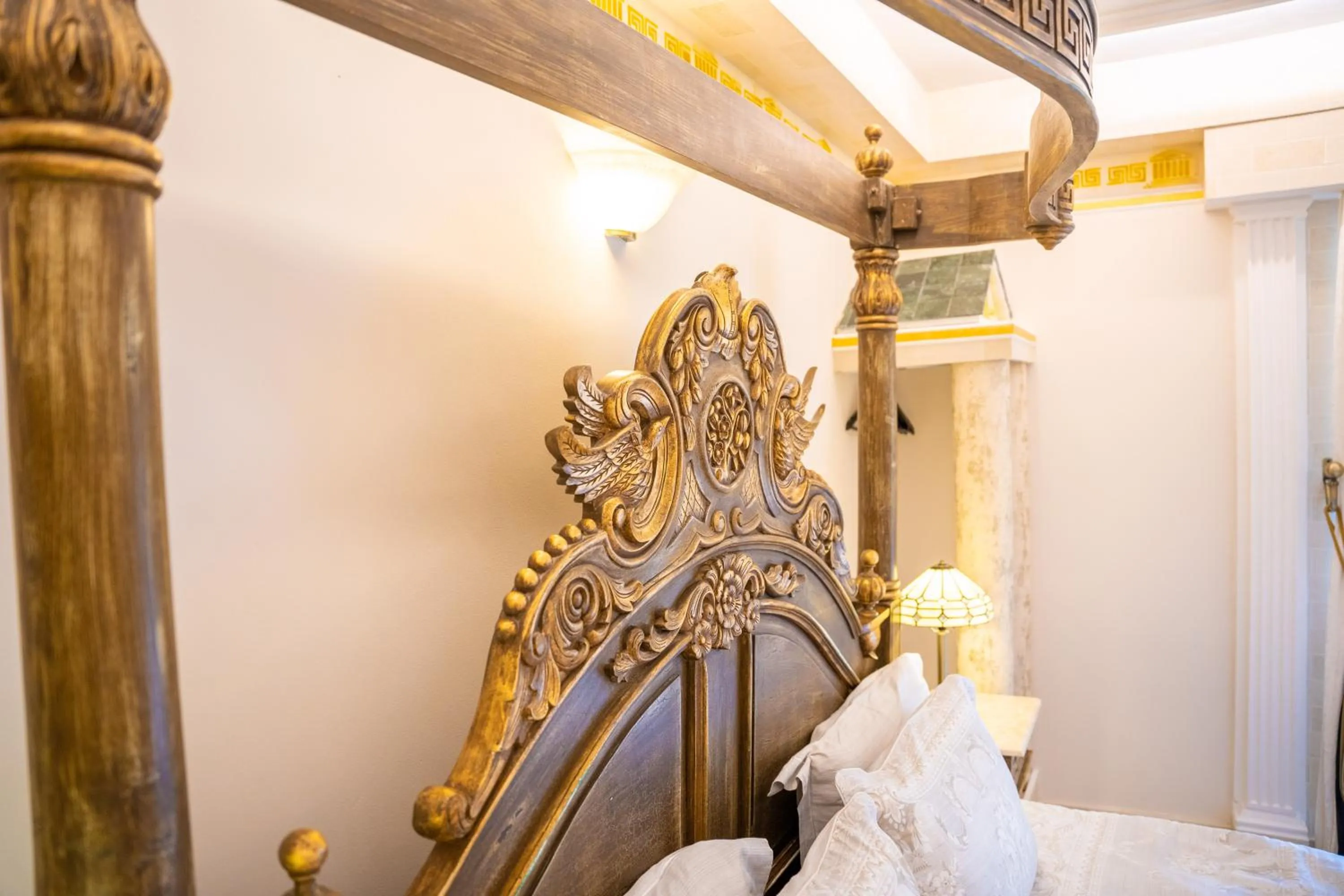 Bed in Ferndale Luxury Boutique Bed & Breakfast